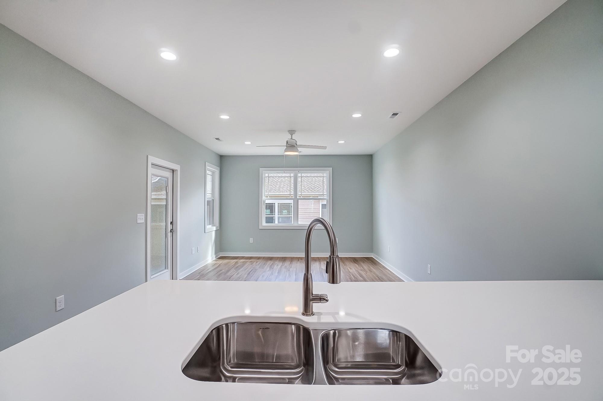 1511 28th Street Place Property Photo 8