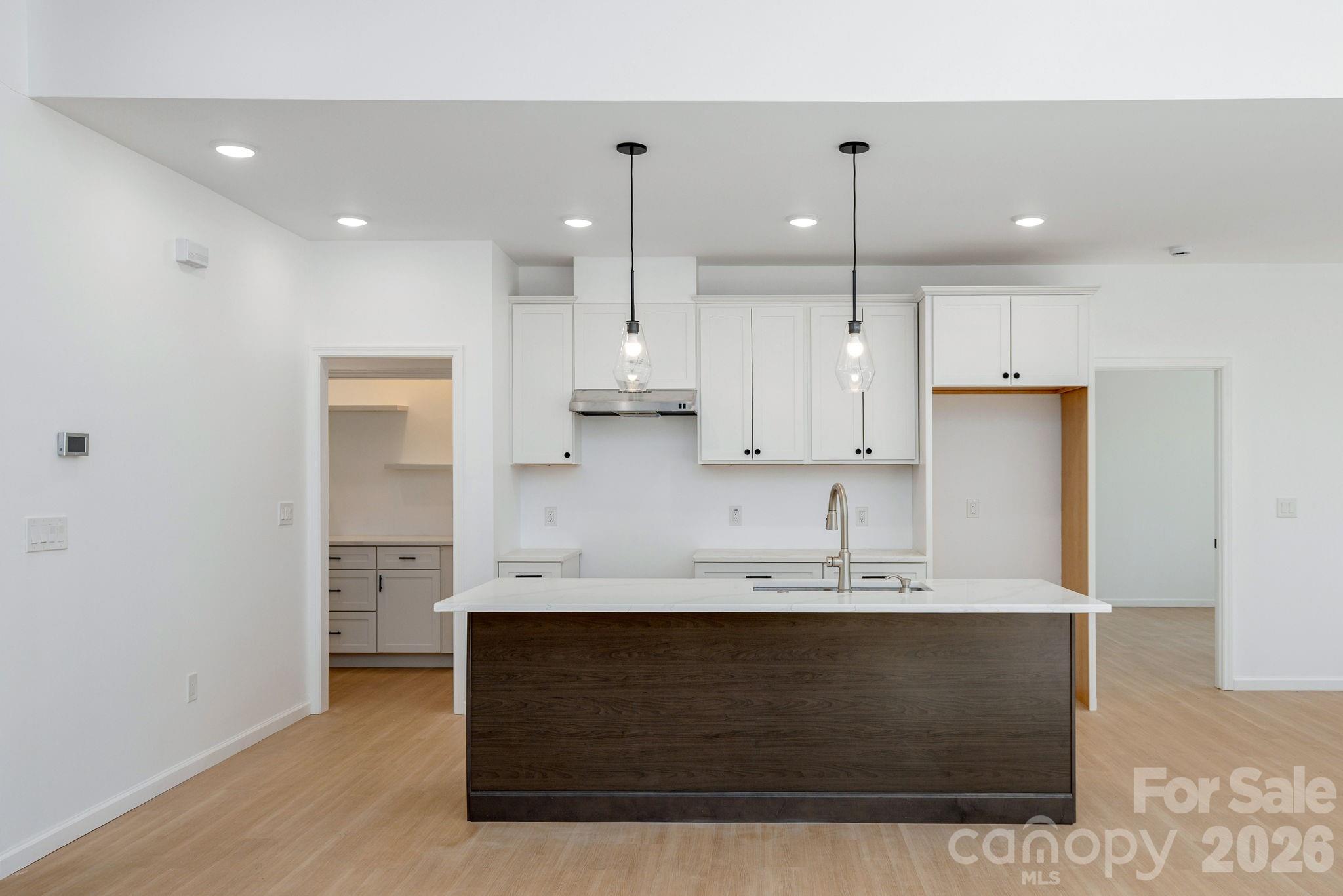 654 Hollybrook Drive Property Photo 13