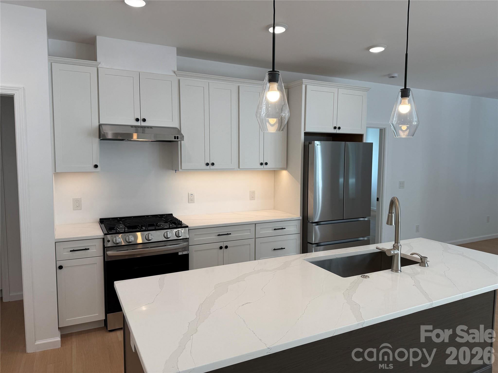 654 Hollybrook Drive Property Photo 47