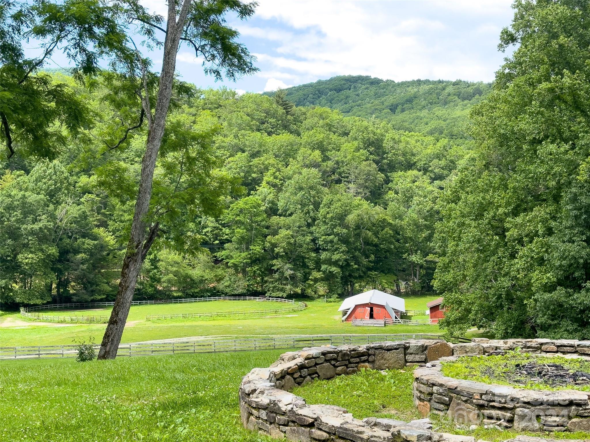 500 Winding Gap Road Property Photo 14