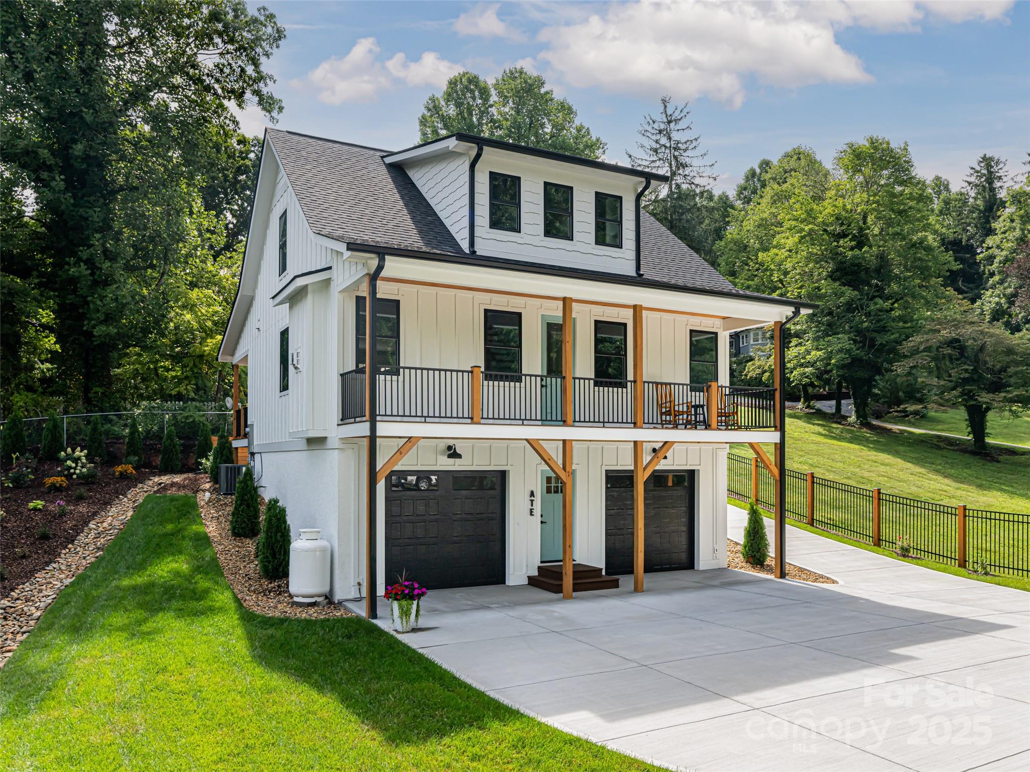 8 Craven Hill Circle Property Photo 3