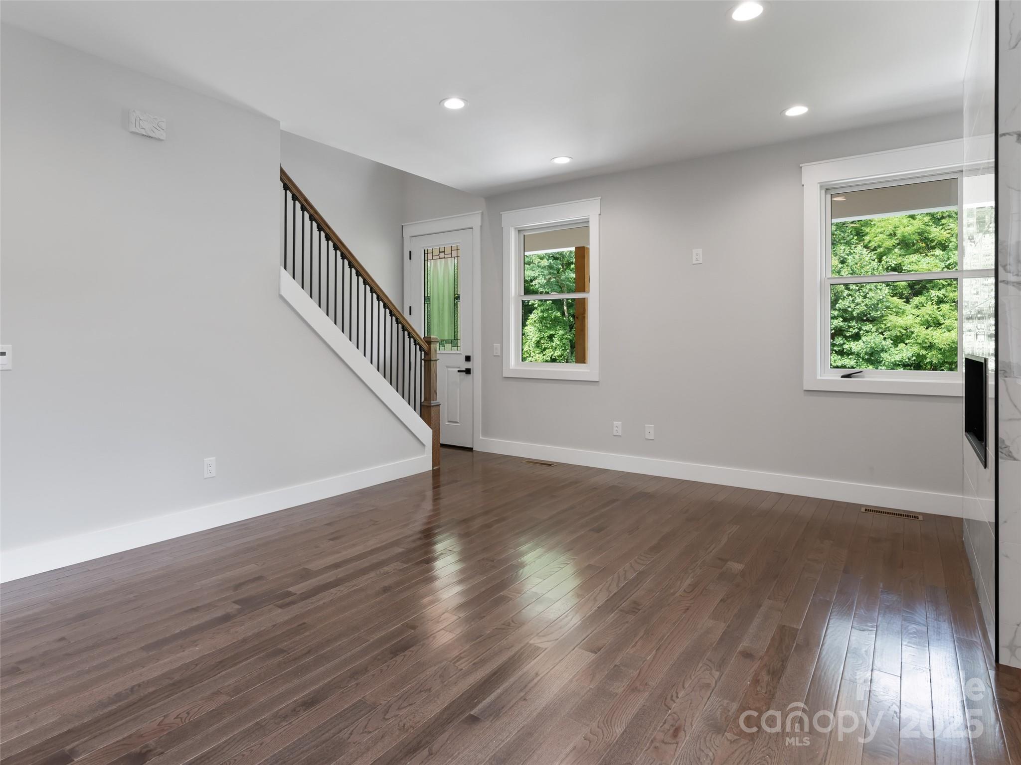 8 Craven Hill Circle Property Photo 9