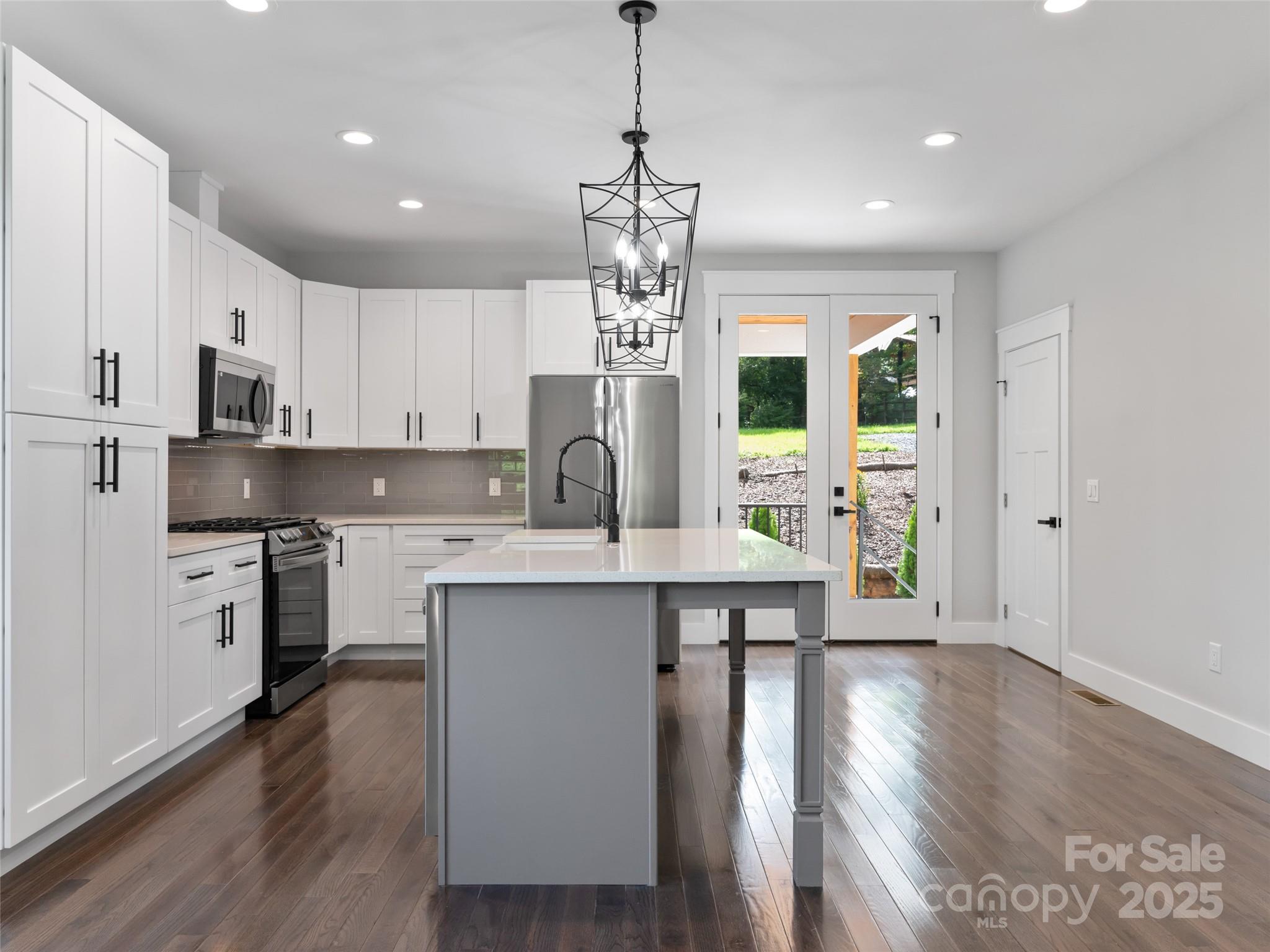 8 Craven Hill Circle Property Photo 11