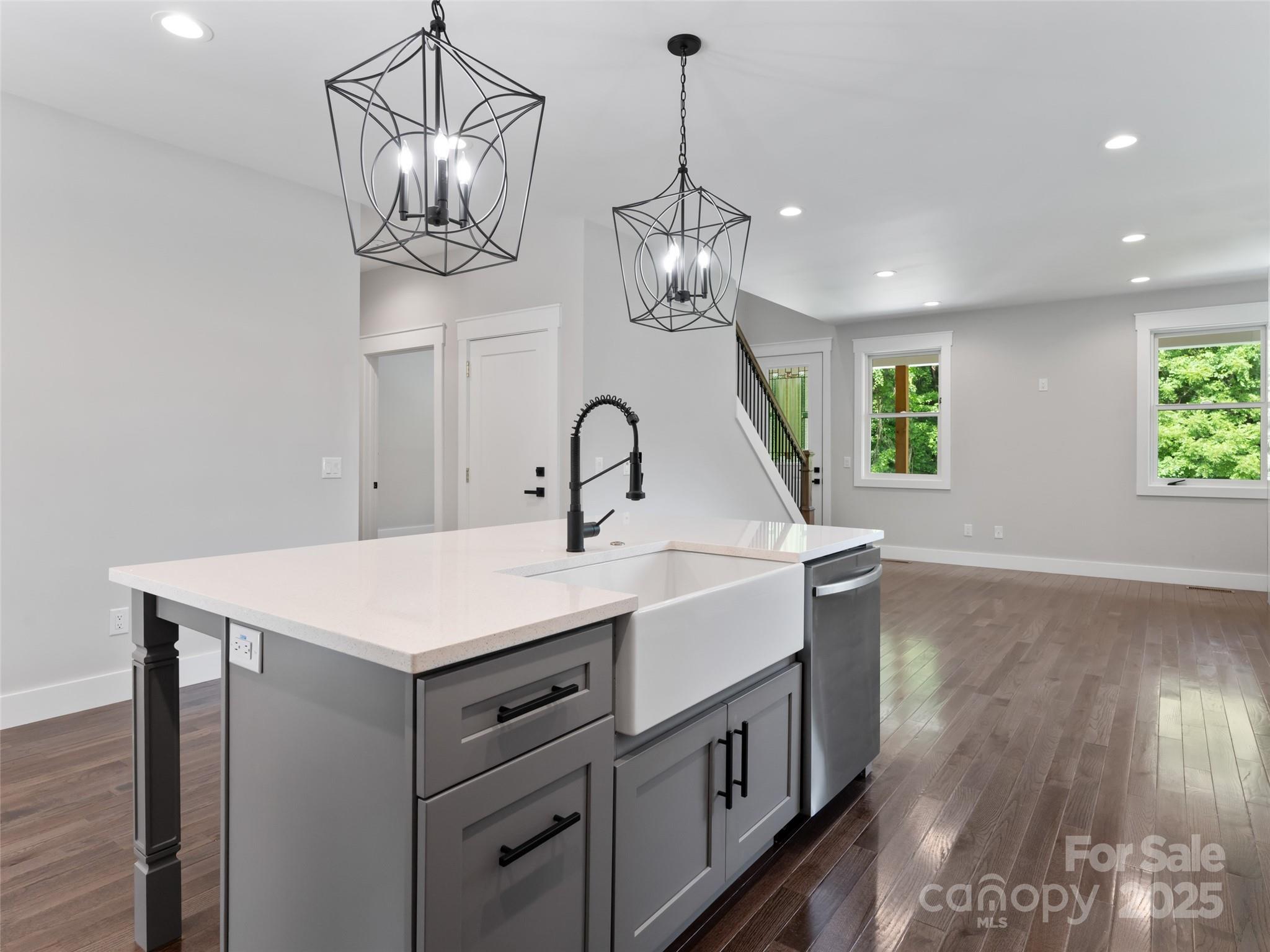 8 Craven Hill Circle Property Photo 16