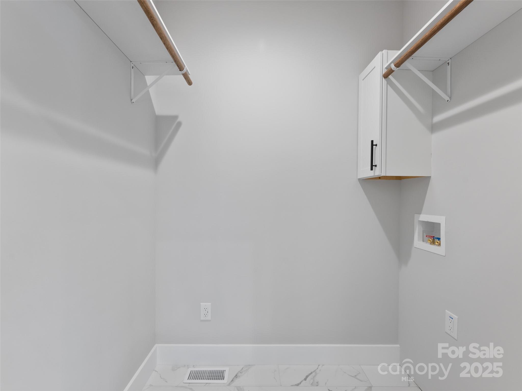 8 Craven Hill Circle Property Photo 17