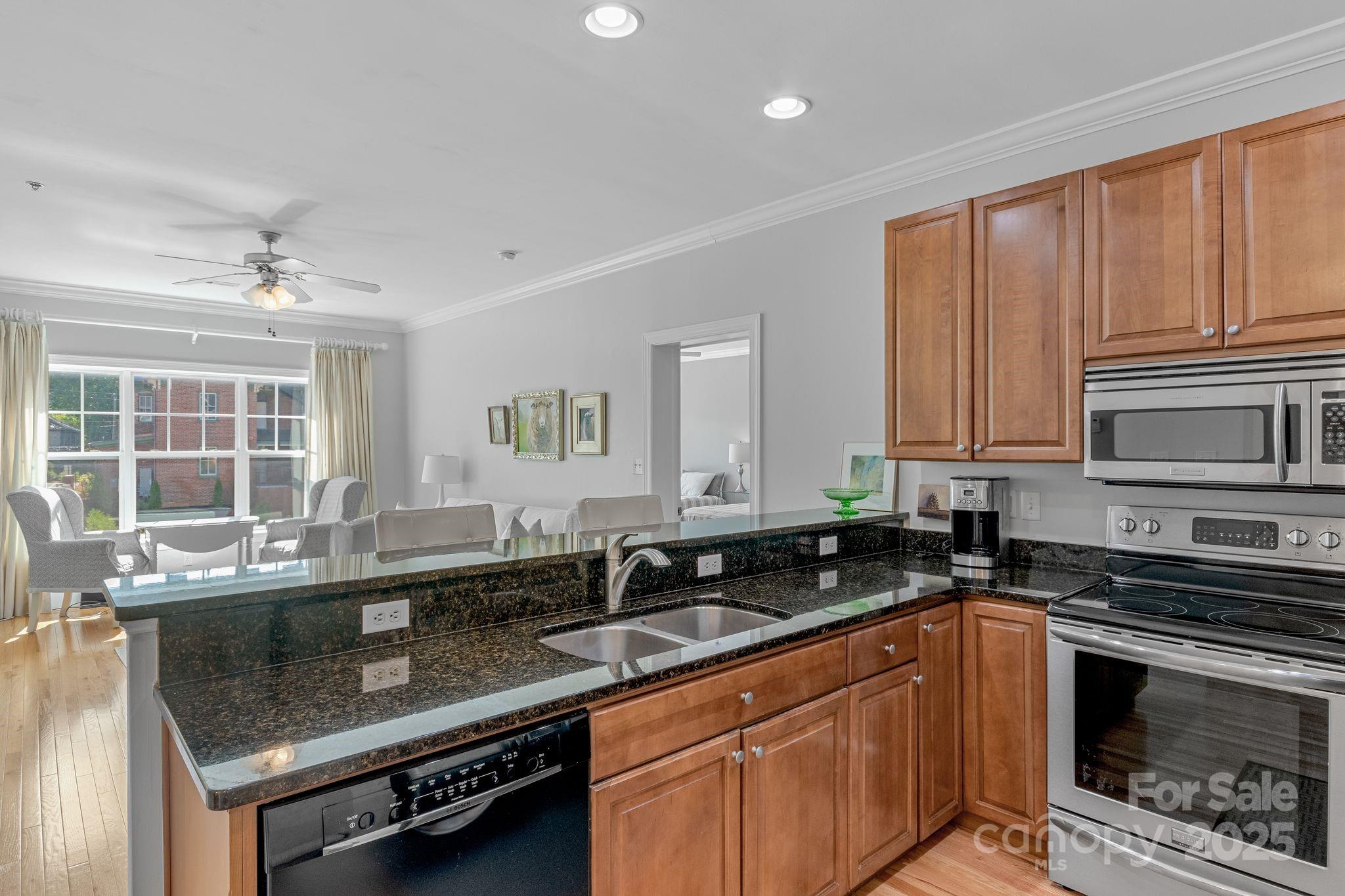 155 Lexington Avenue B311 Property Photo 9