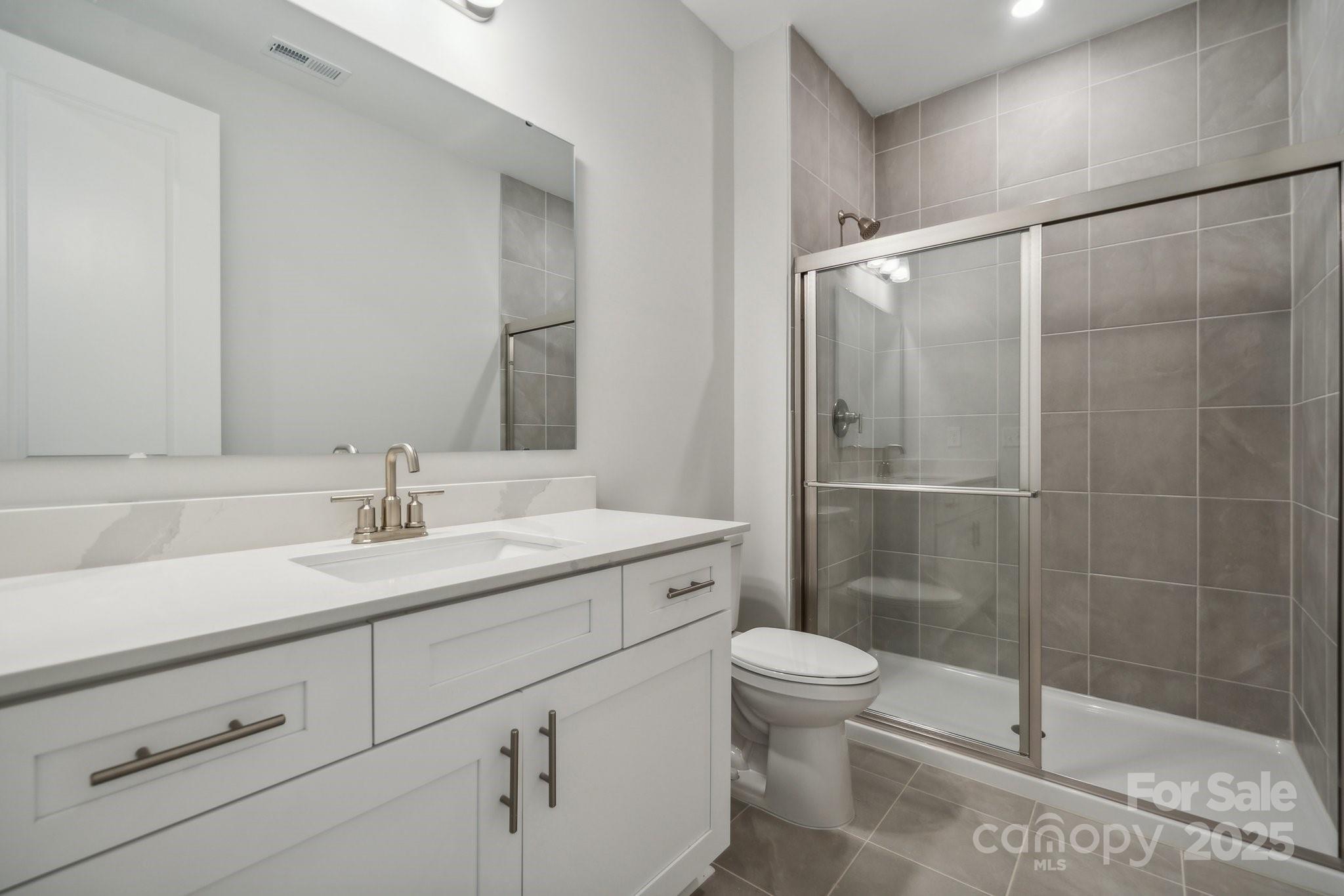 330 Muirfield Way 63 Property Photo 16