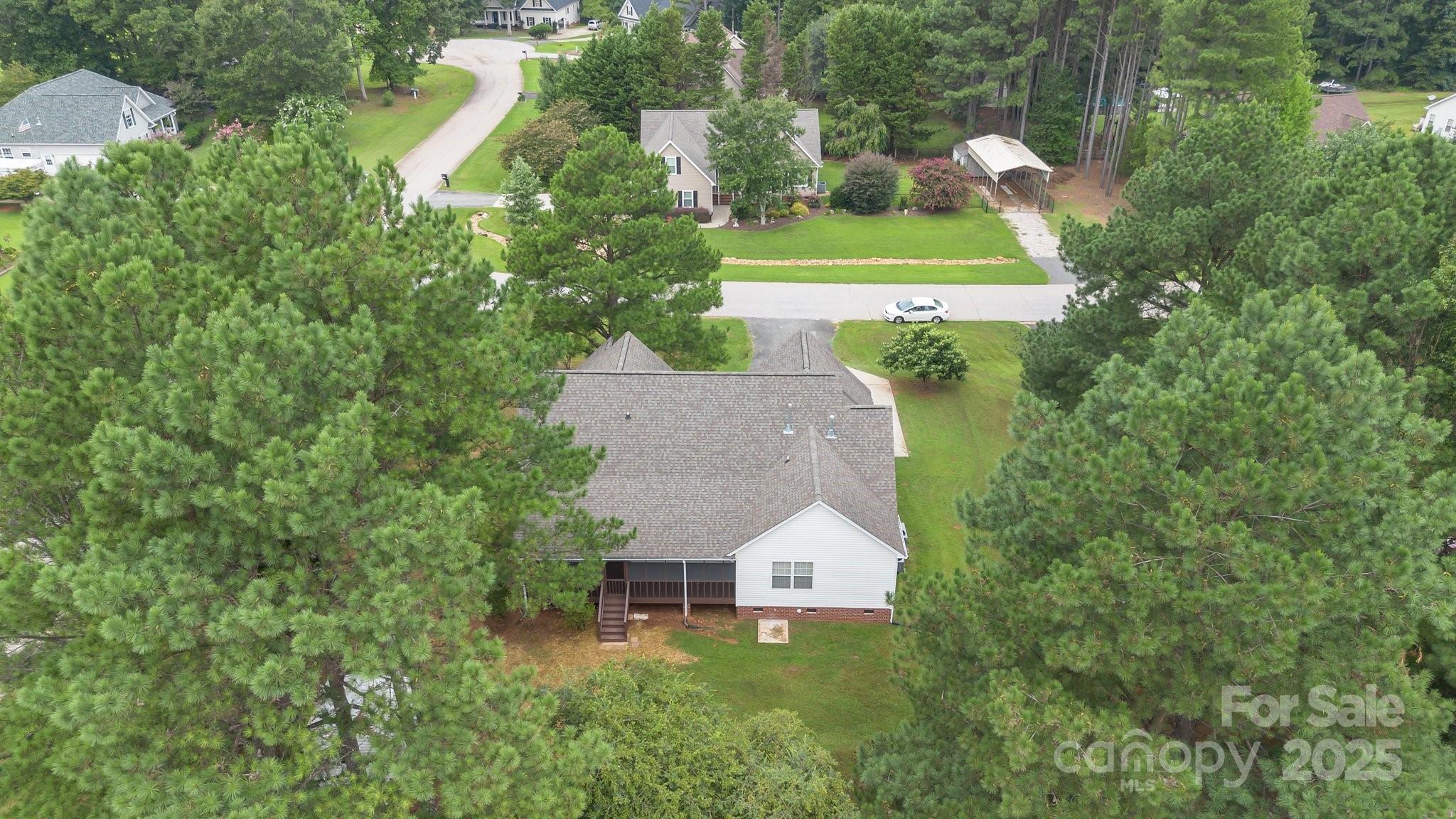 902 Snow Prince Lane Property Photo 4