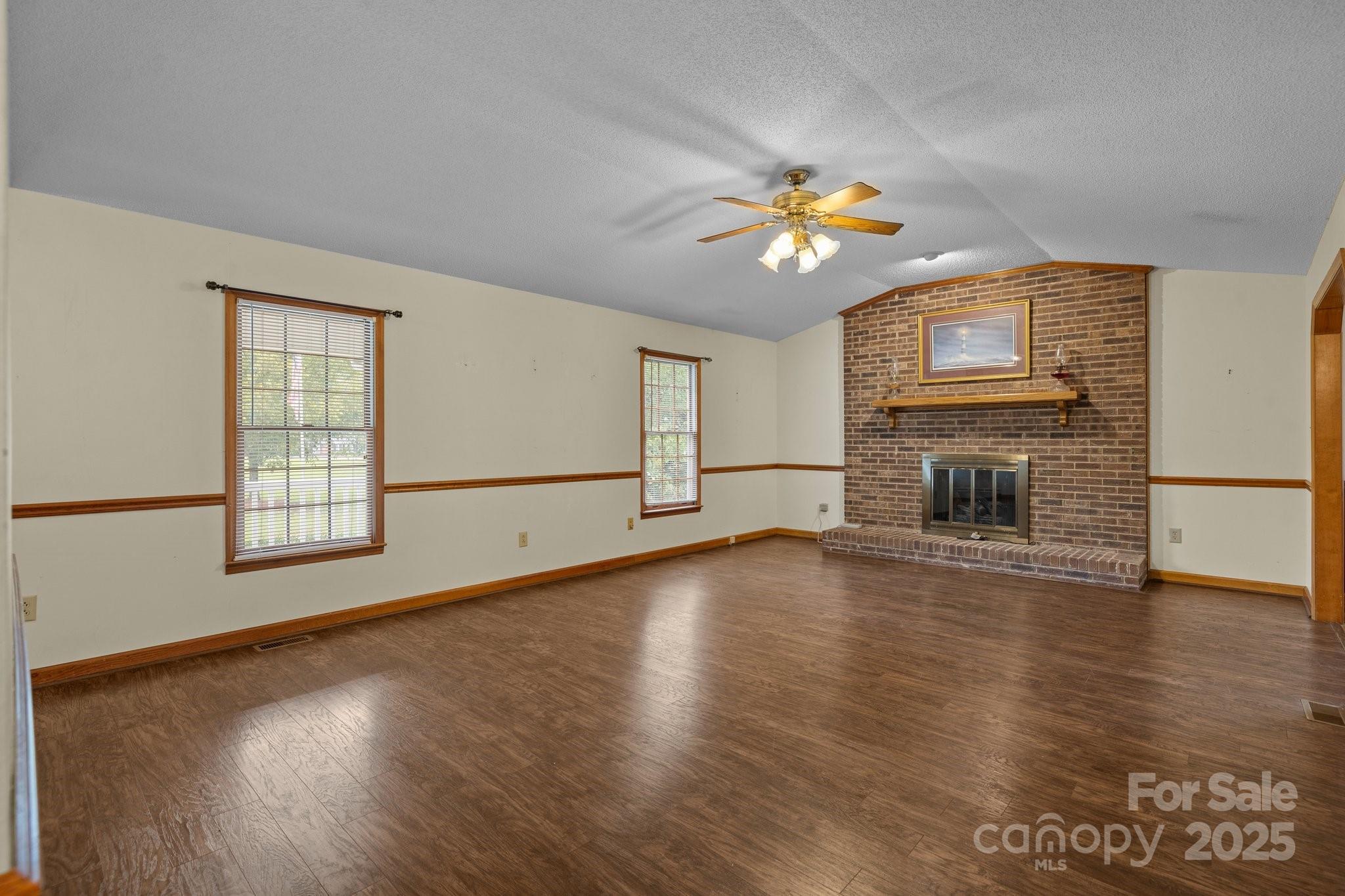 1895 S Arant Street Property Photo 12