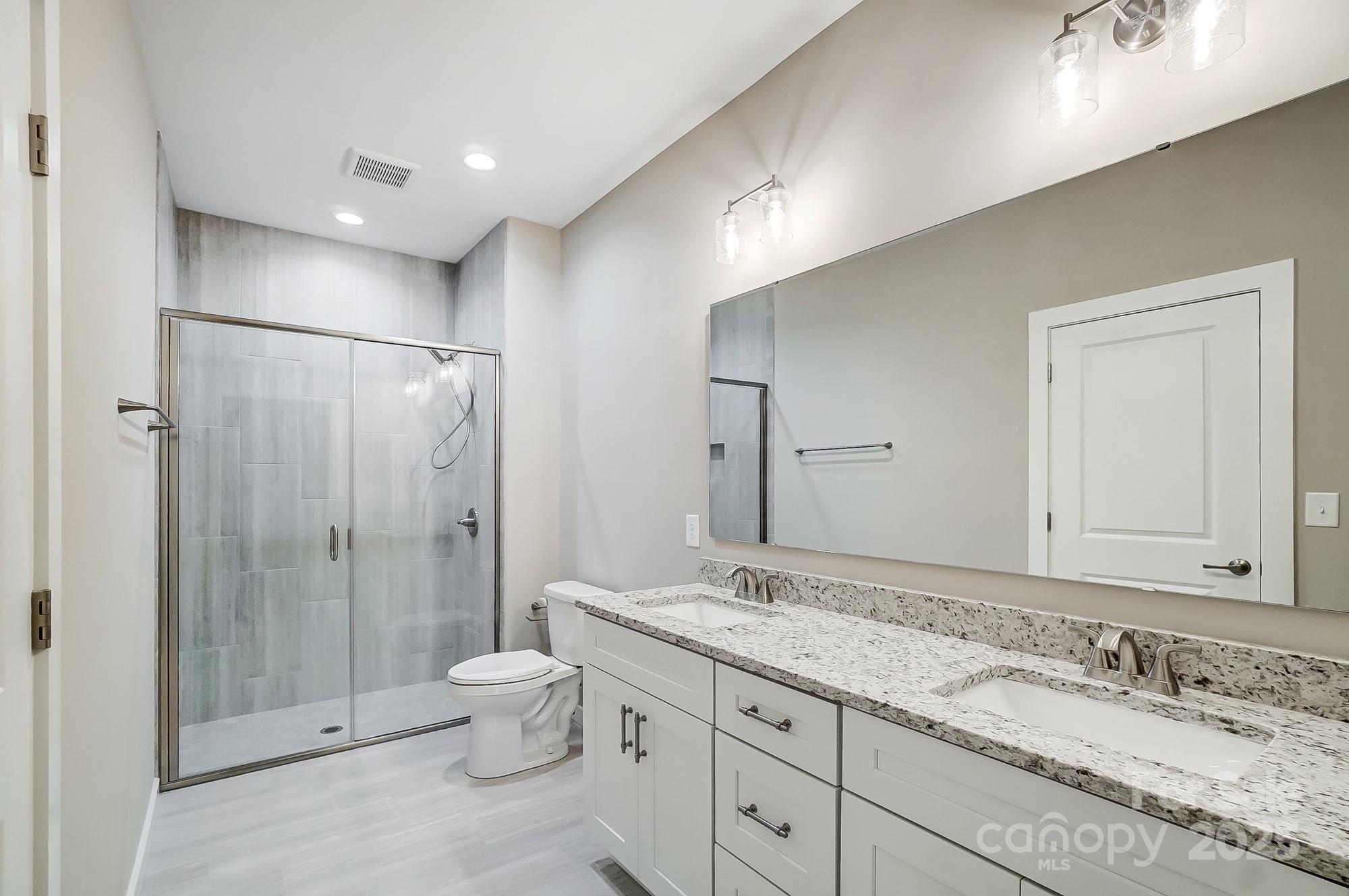 2870 15th Avenue Place Property Photo 14