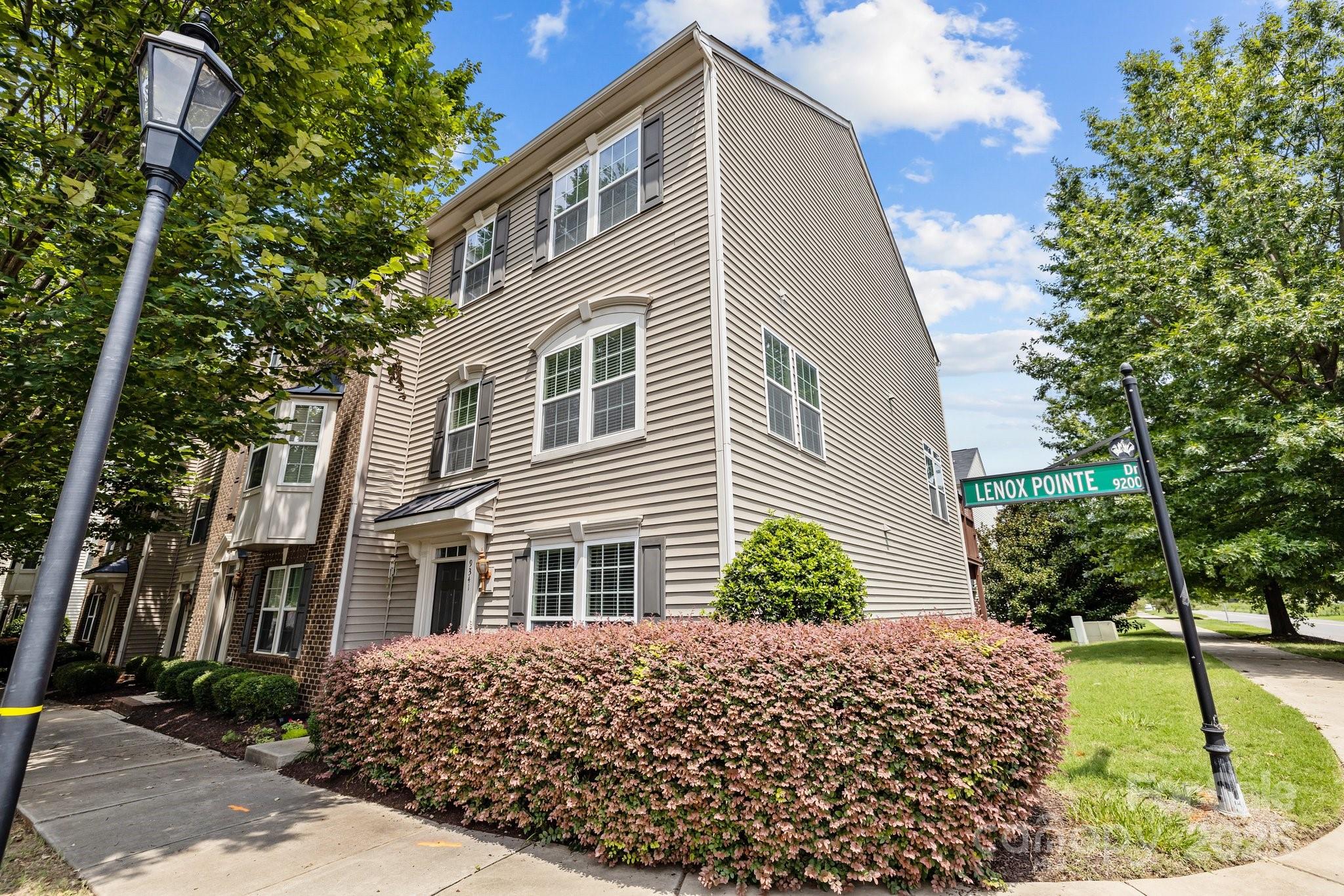 Ayrsley Ryan Townhomes Real Estate Listings Main Image