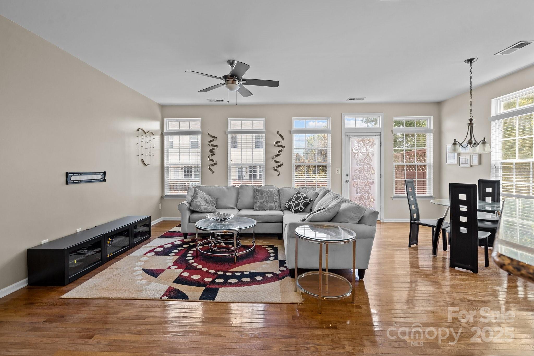9341 Lenox Pointe Drive Property Photo 12