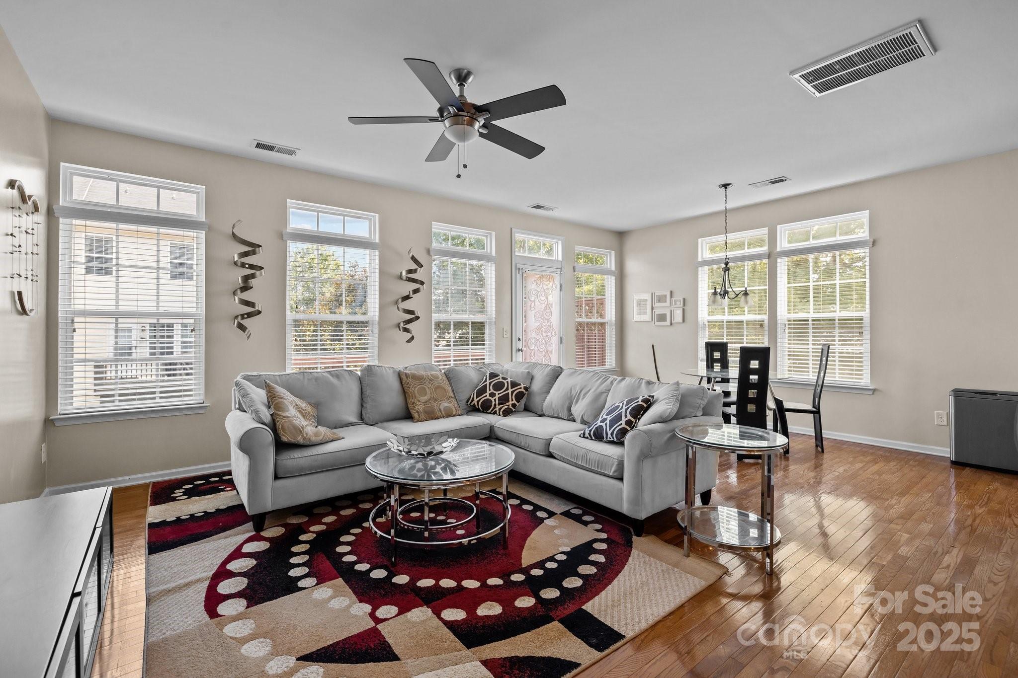 9341 Lenox Pointe Drive Property Photo 13