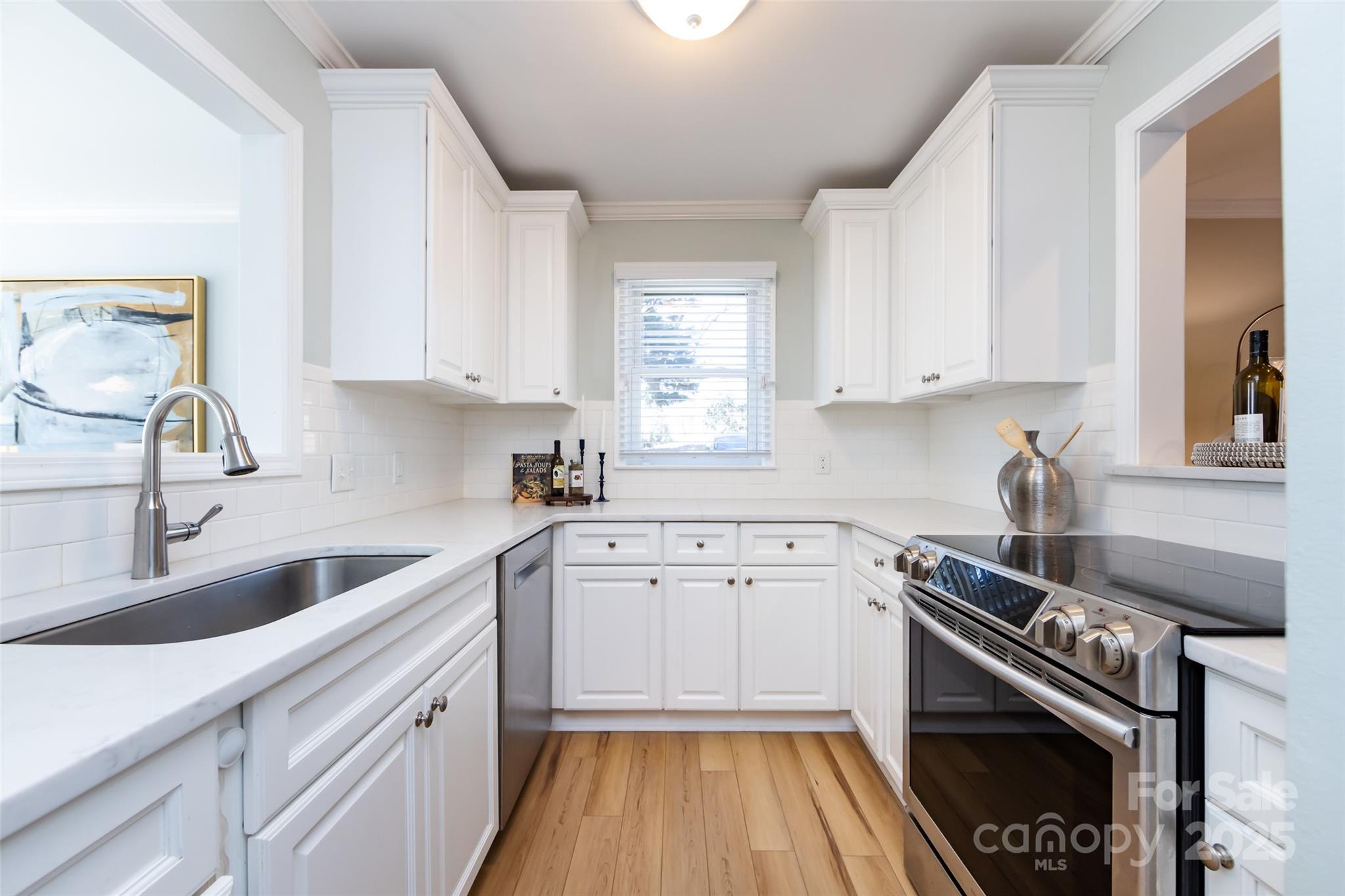 430 Queens Road 712 Property Photo 13