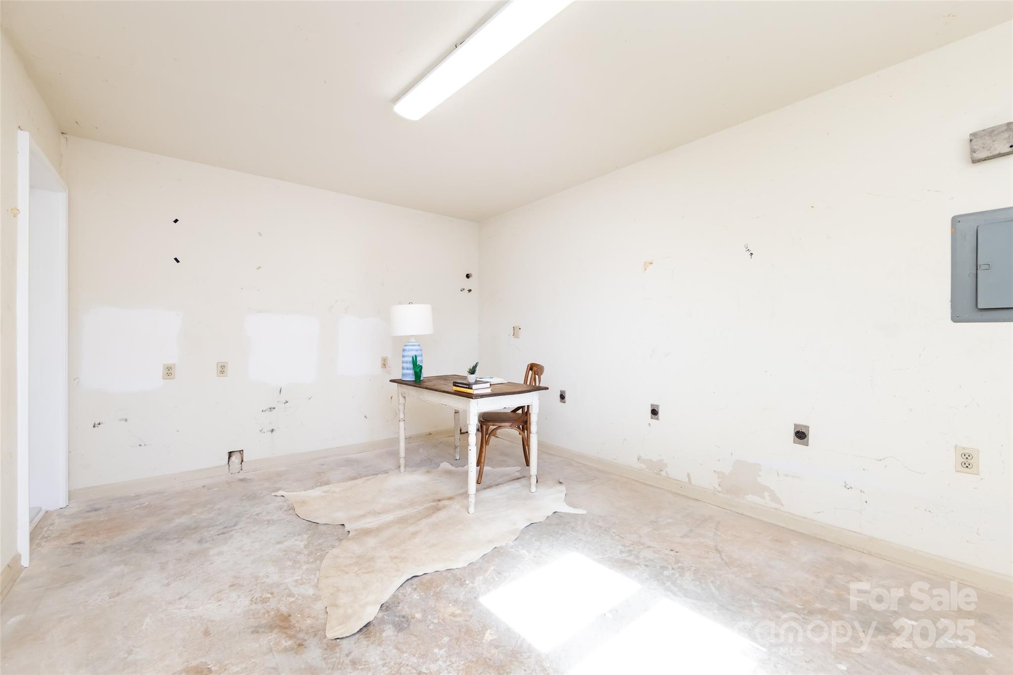 430 Queens Road 712 Property Photo 38