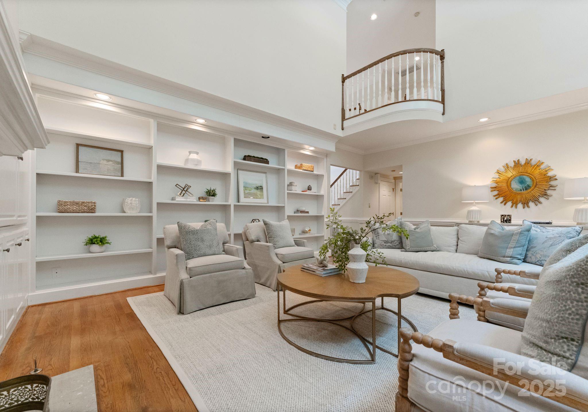4301 Fairview Oaks Drive Property Photo 12