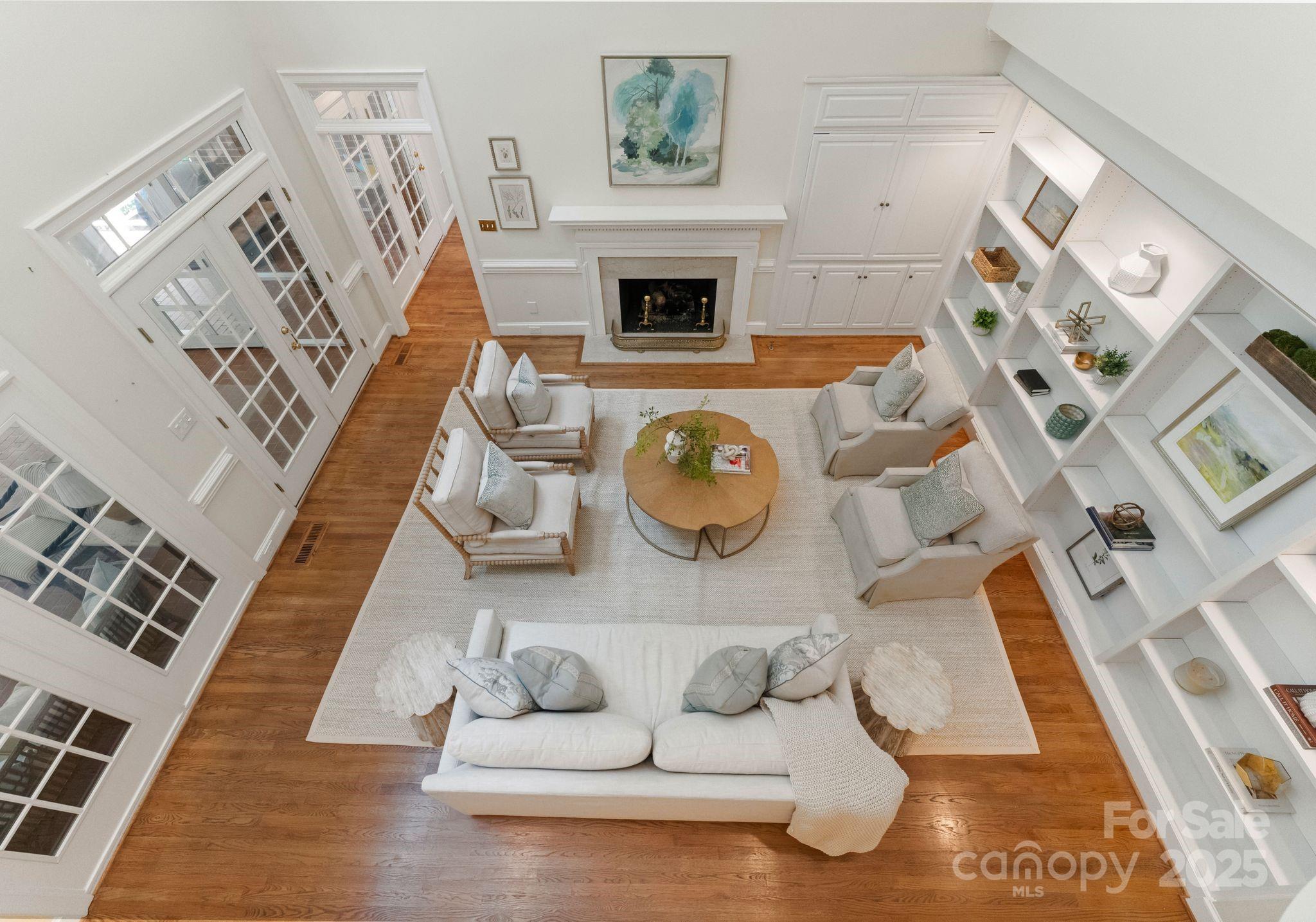 4301 Fairview Oaks Drive Property Photo 13