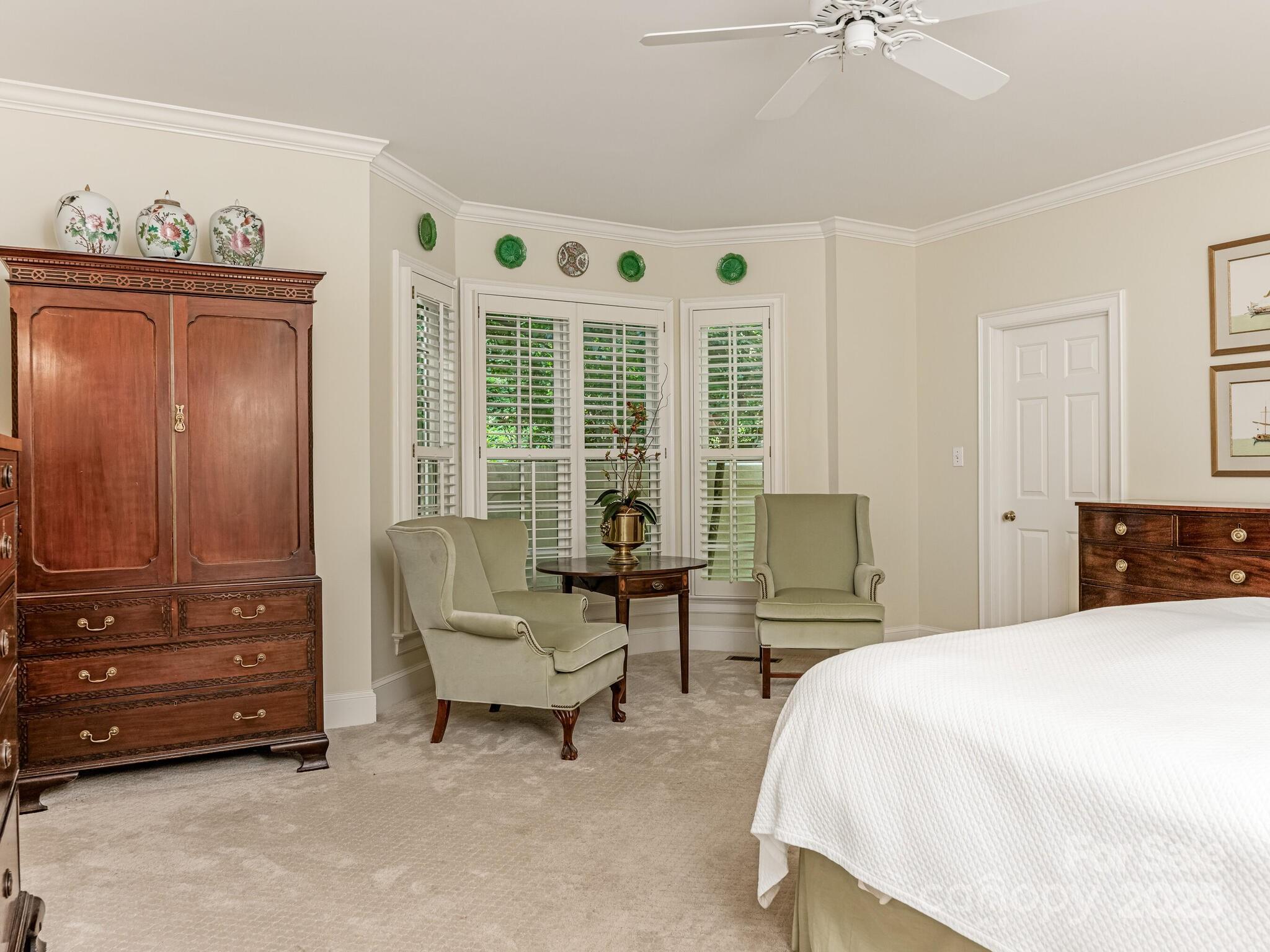 4301 Fairview Oaks Drive Property Photo 21