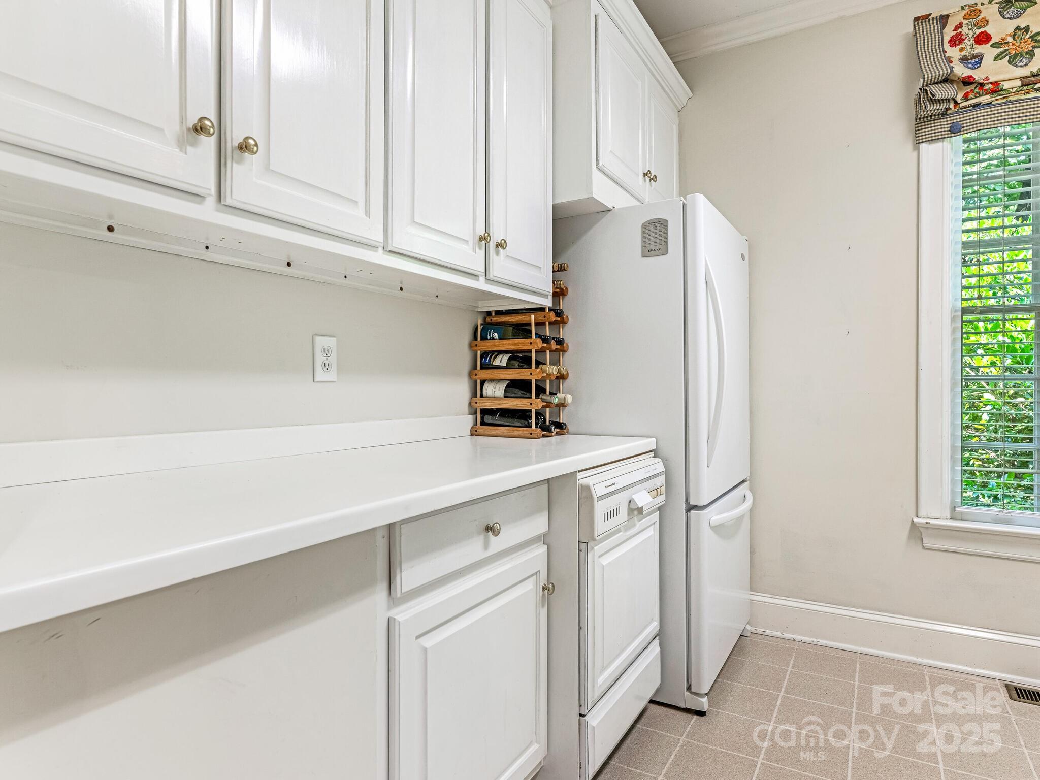 4301 Fairview Oaks Drive Property Photo 27
