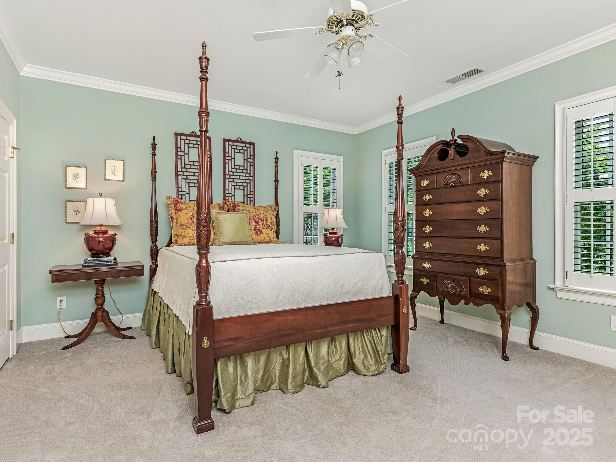 4301 Fairview Oaks Drive Property Photo 35