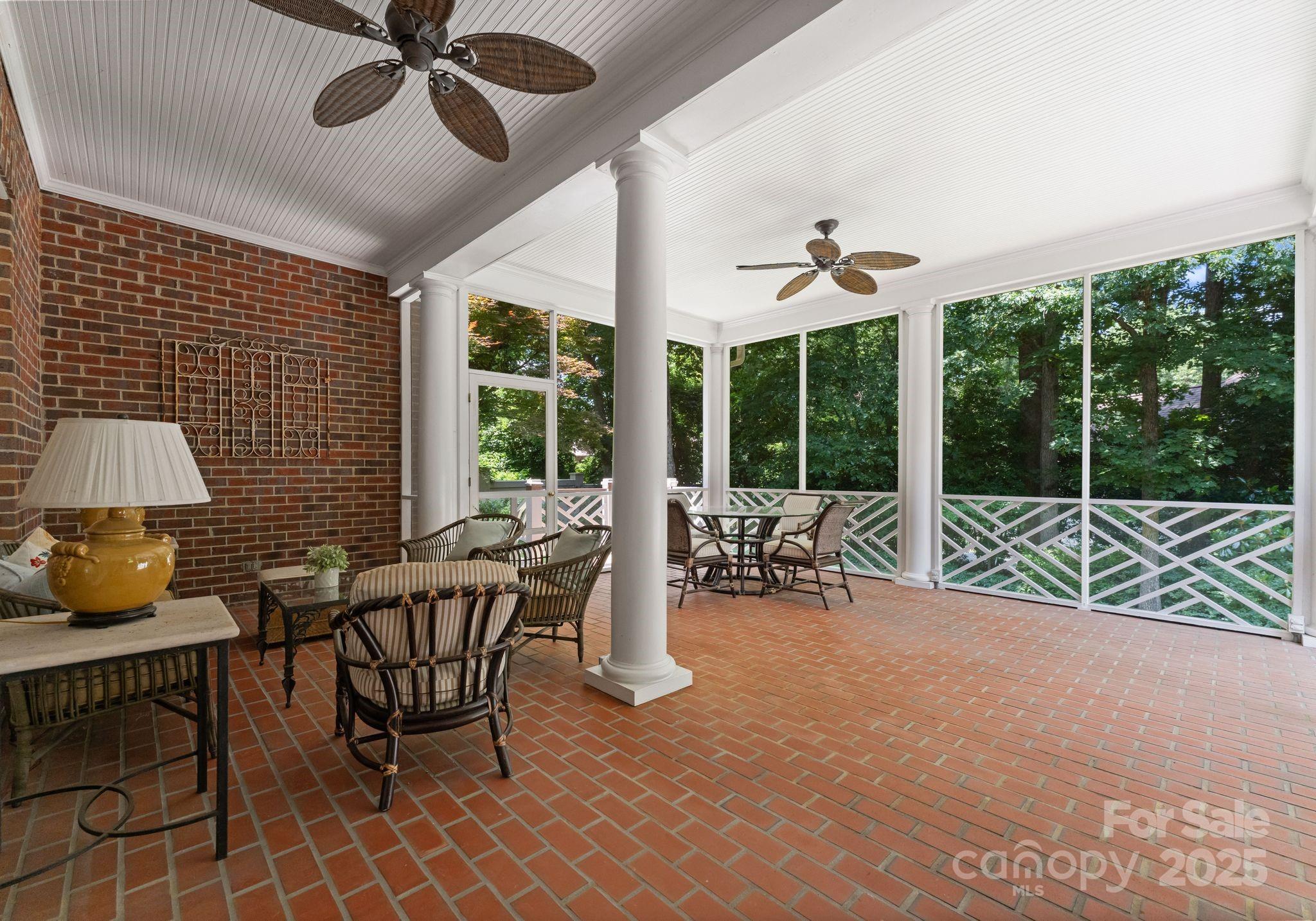 4301 Fairview Oaks Drive Property Photo 38