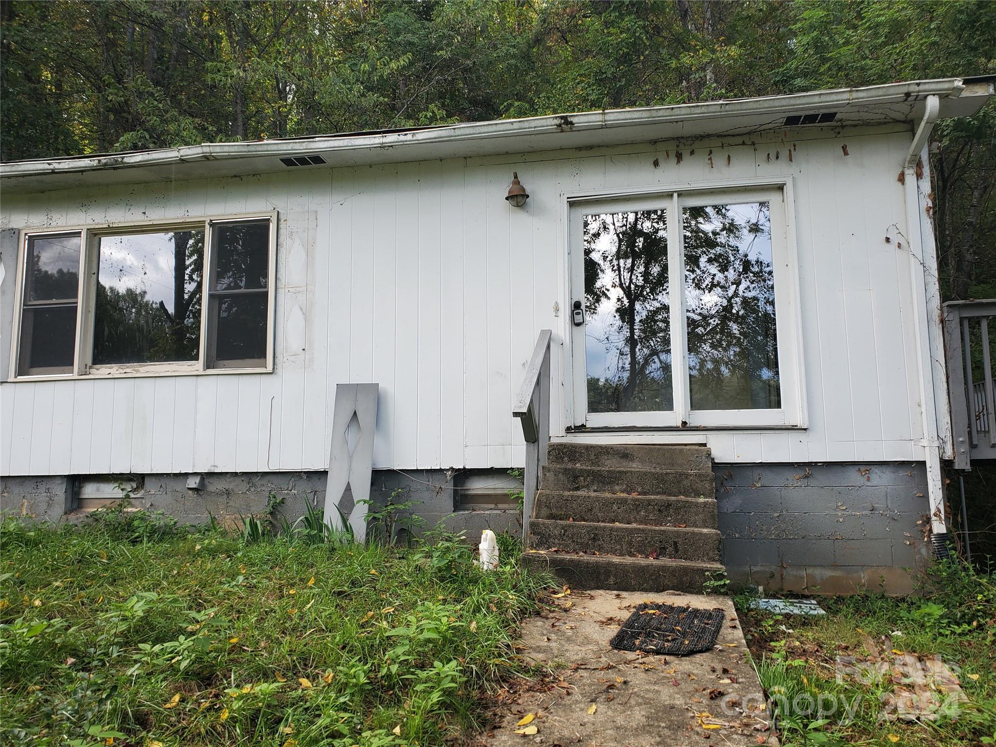 38 Glen Hill Drive Property Photo 3