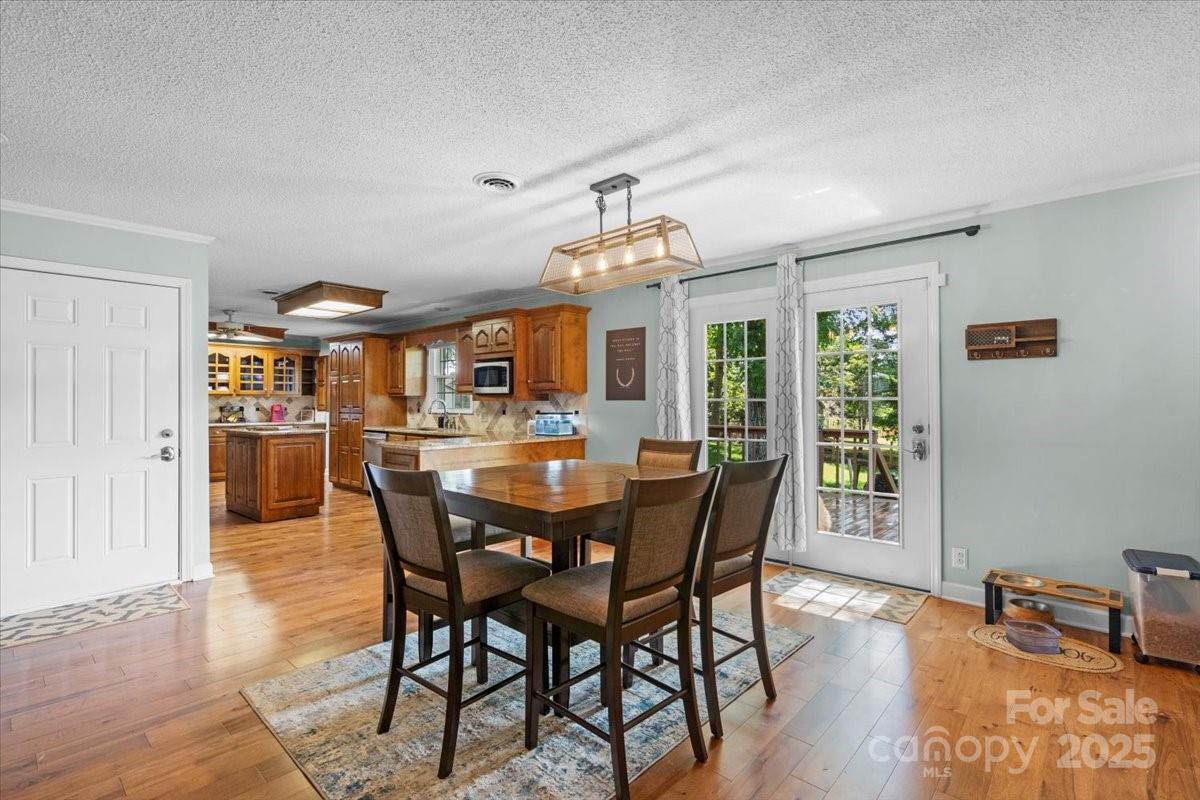 2115 Candlewood Drive Property Photo 12