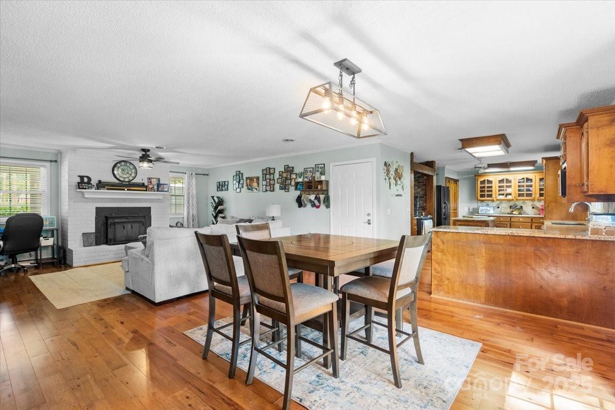 2115 Candlewood Drive Property Photo 13