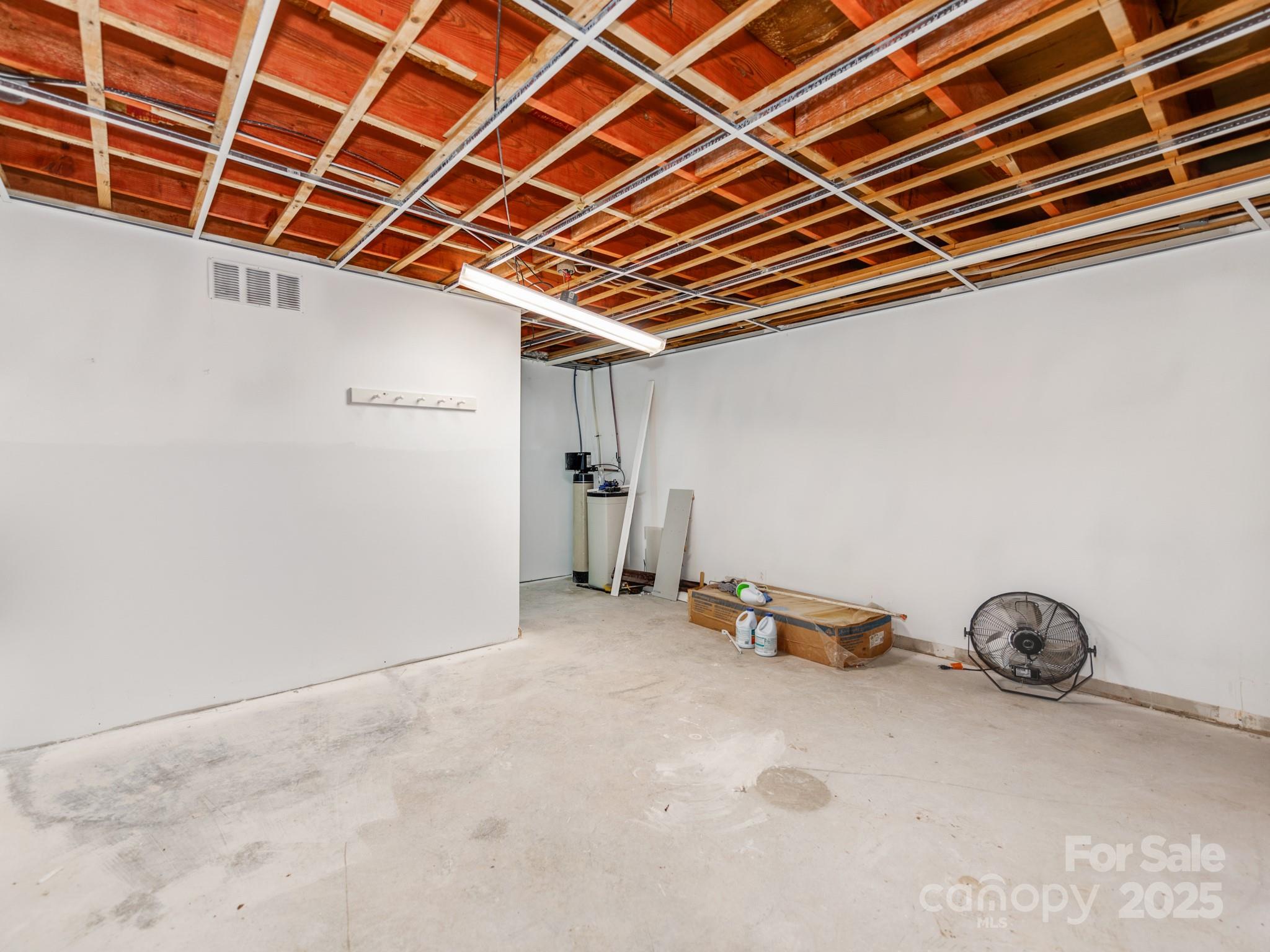 2115 Candlewood Drive Property Photo 35