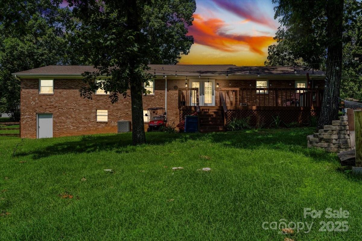 2115 Candlewood Drive Property Photo 42