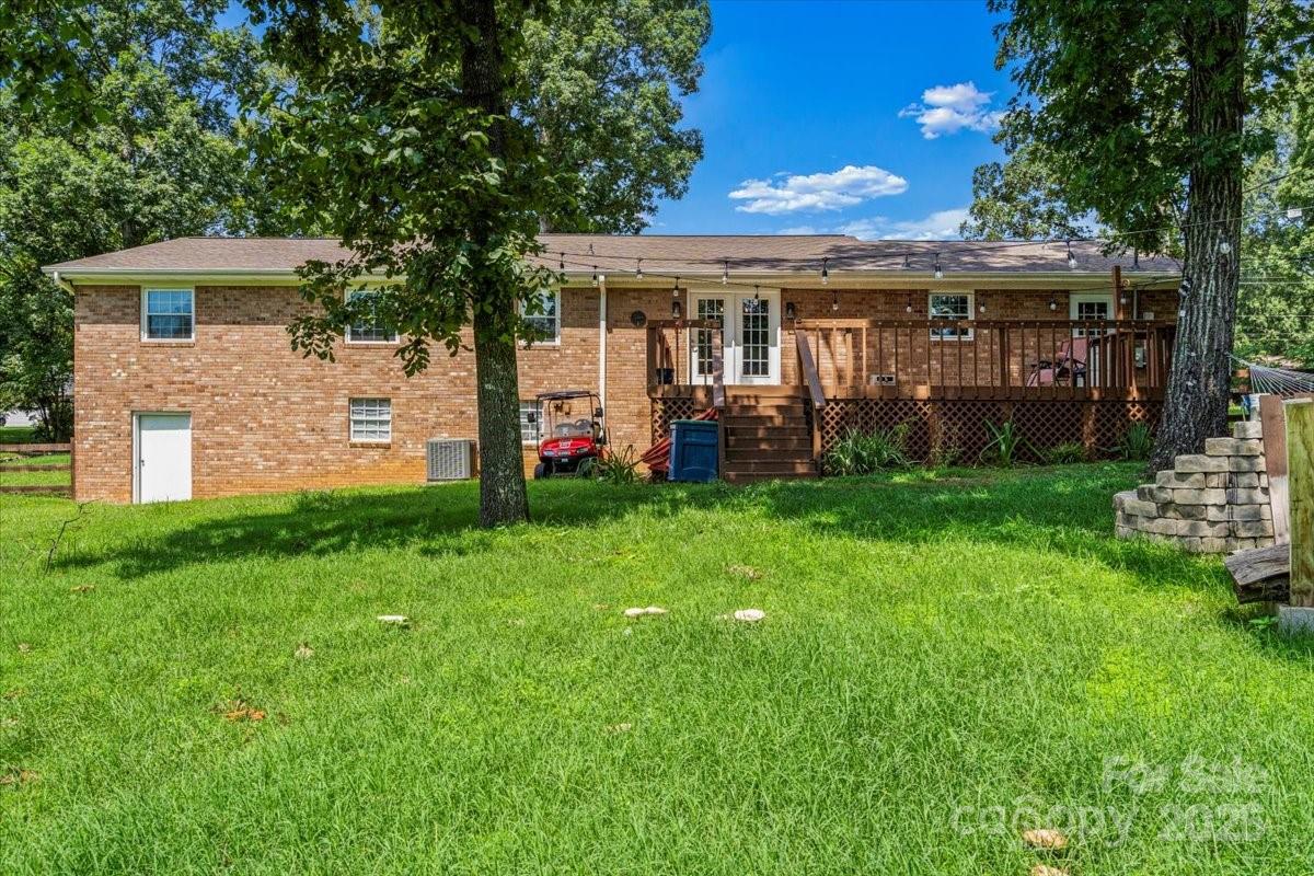2115 Candlewood Drive Property Photo 43