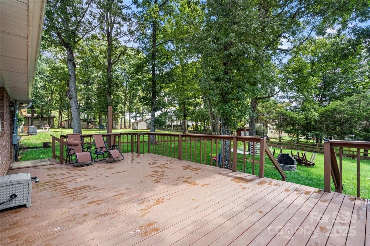 2115 Candlewood Drive Property Photo 45