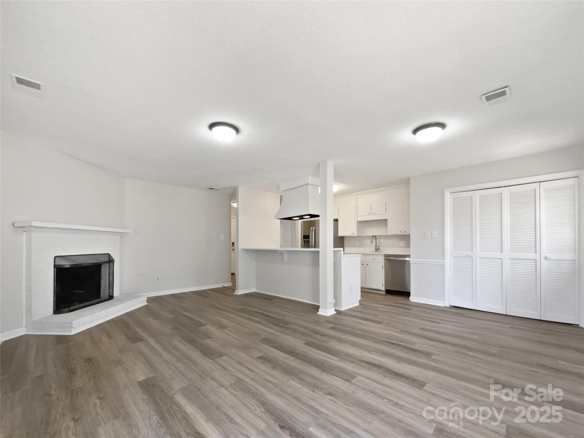 9300 Shackleford Terrace Property Photo 16