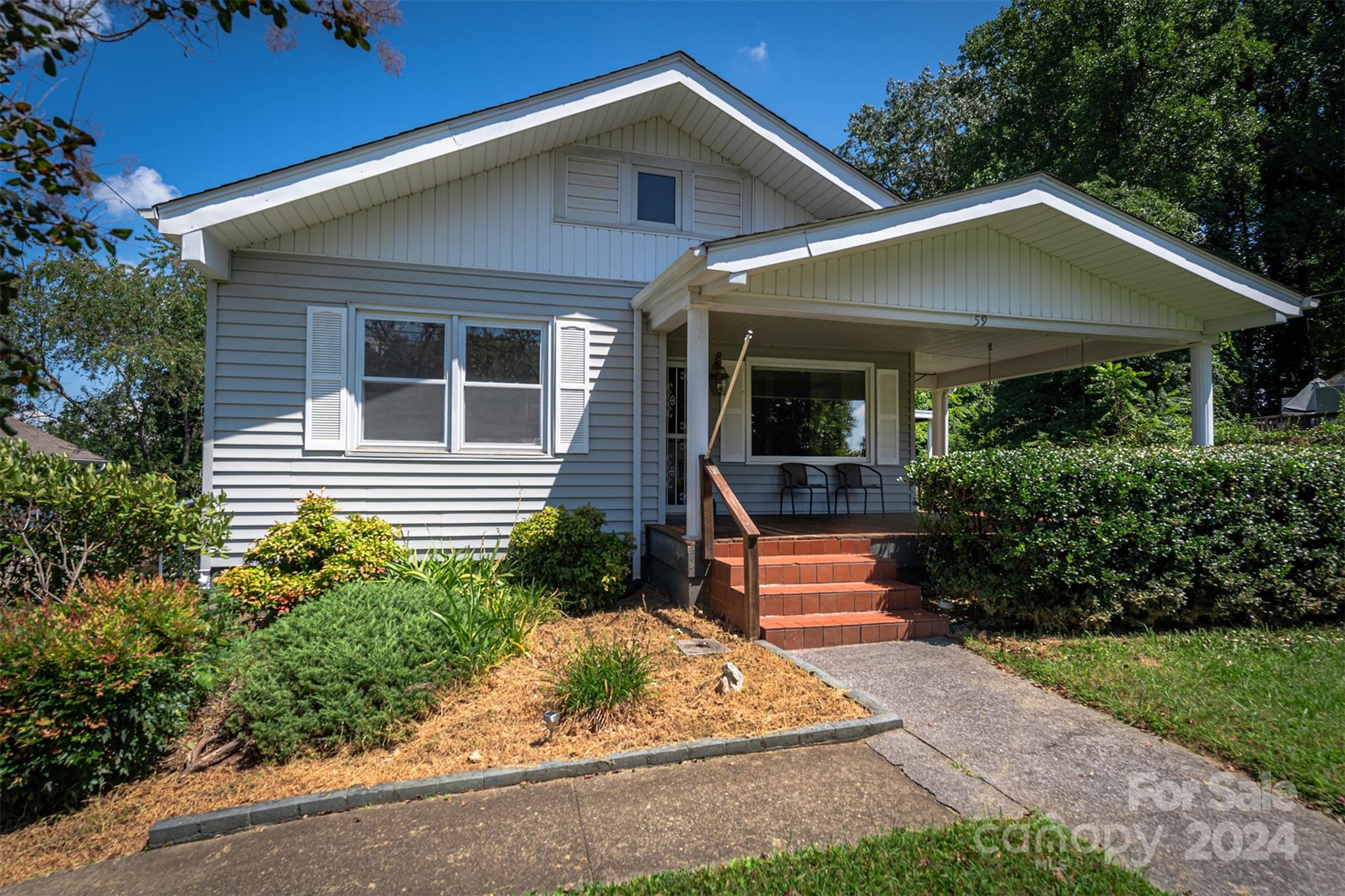 59 Deaverview Road Property Photo 1
