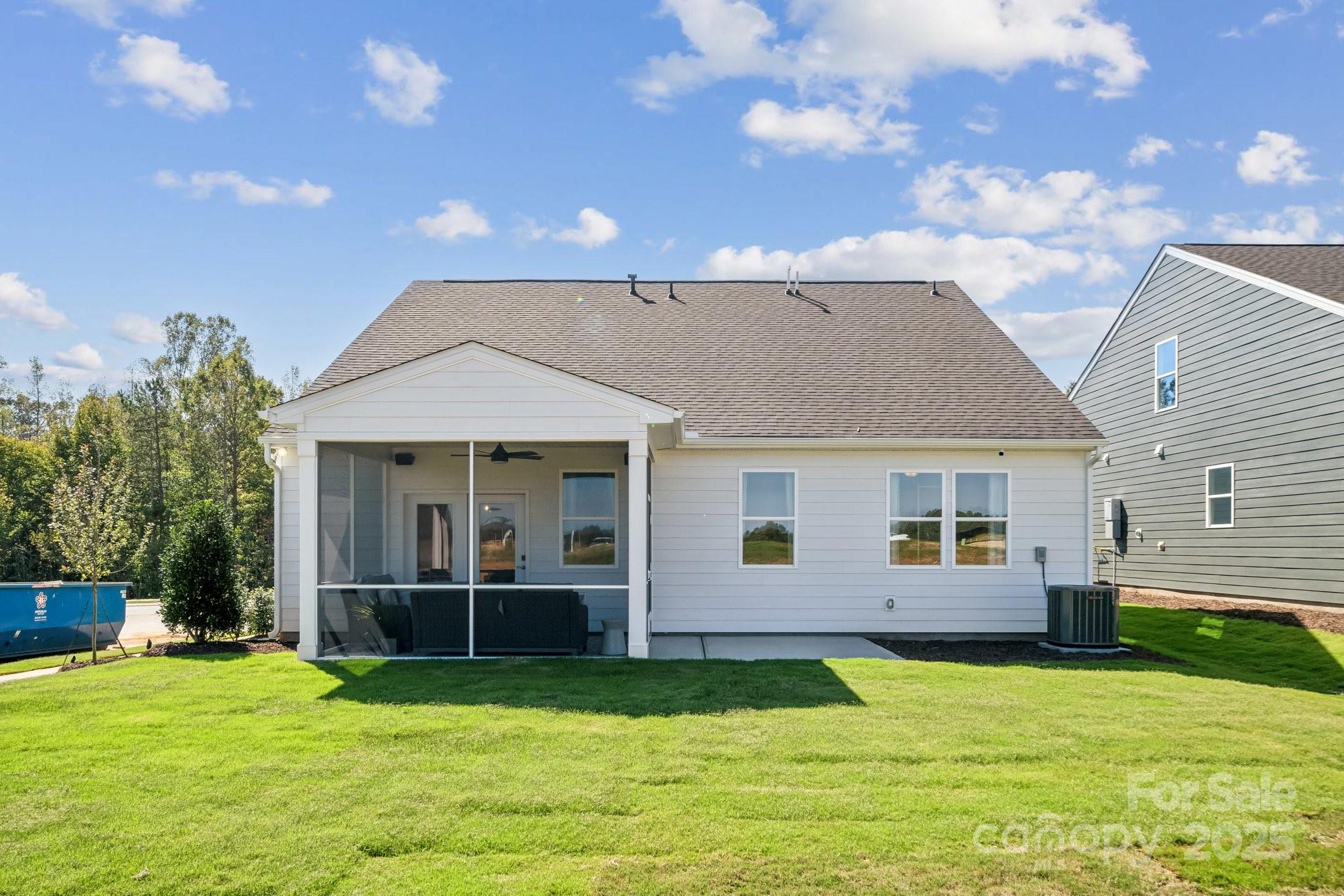 888 Exeter Drive 36 Property Photo 24