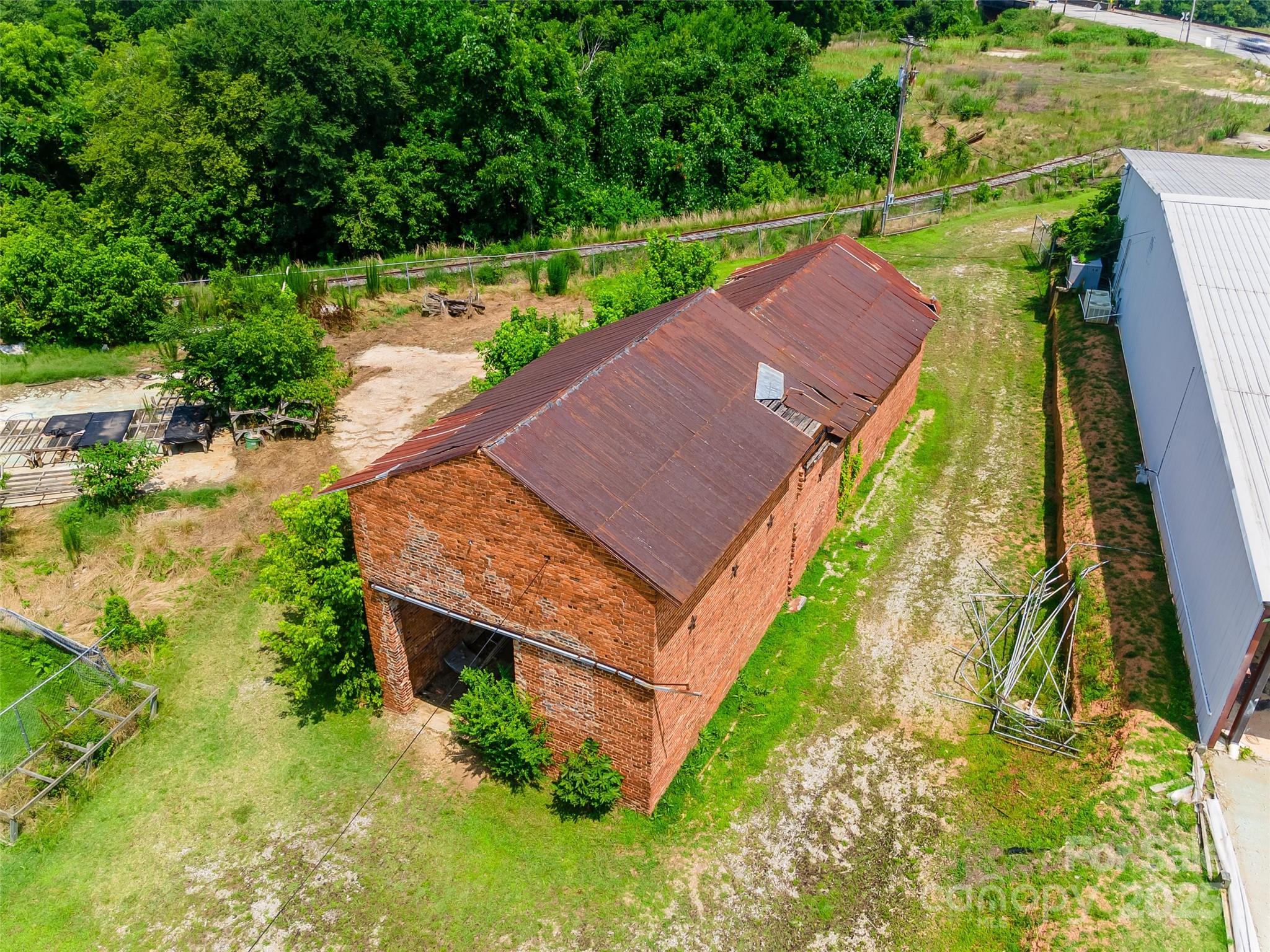 421 N Pinckney Street Property Photo 6