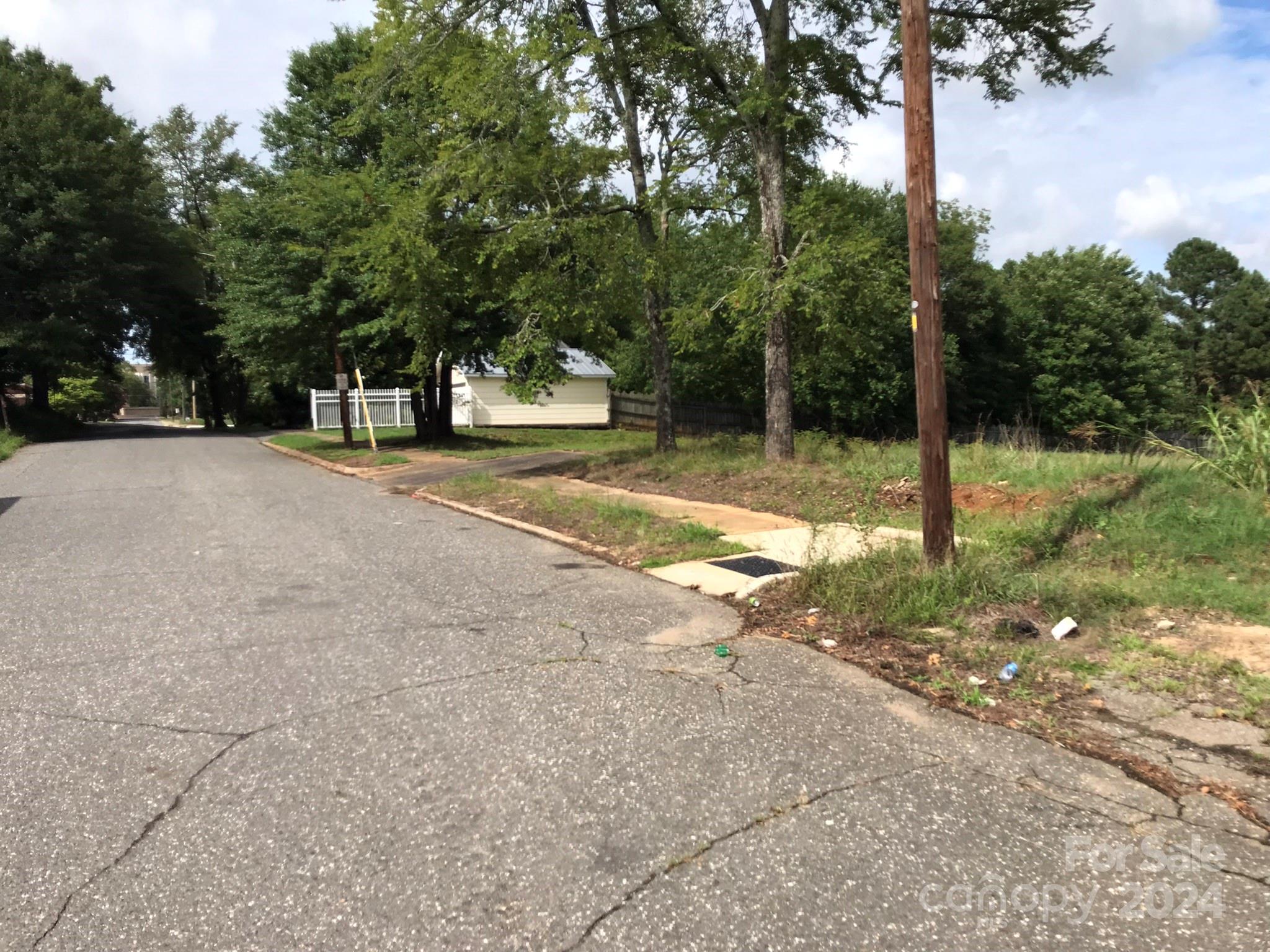 601 N Dekalb Street Property Photo 12