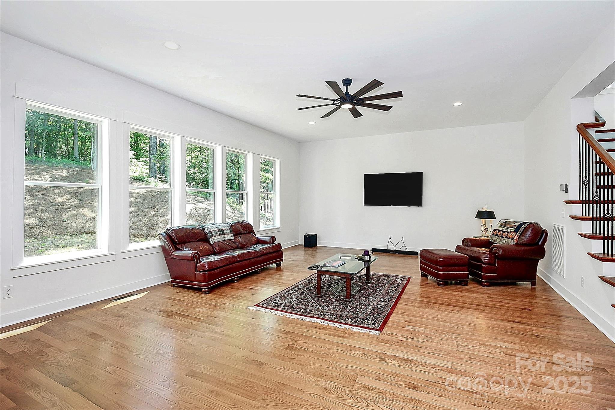 6178 Chimney Bluff Road Property Photo 8