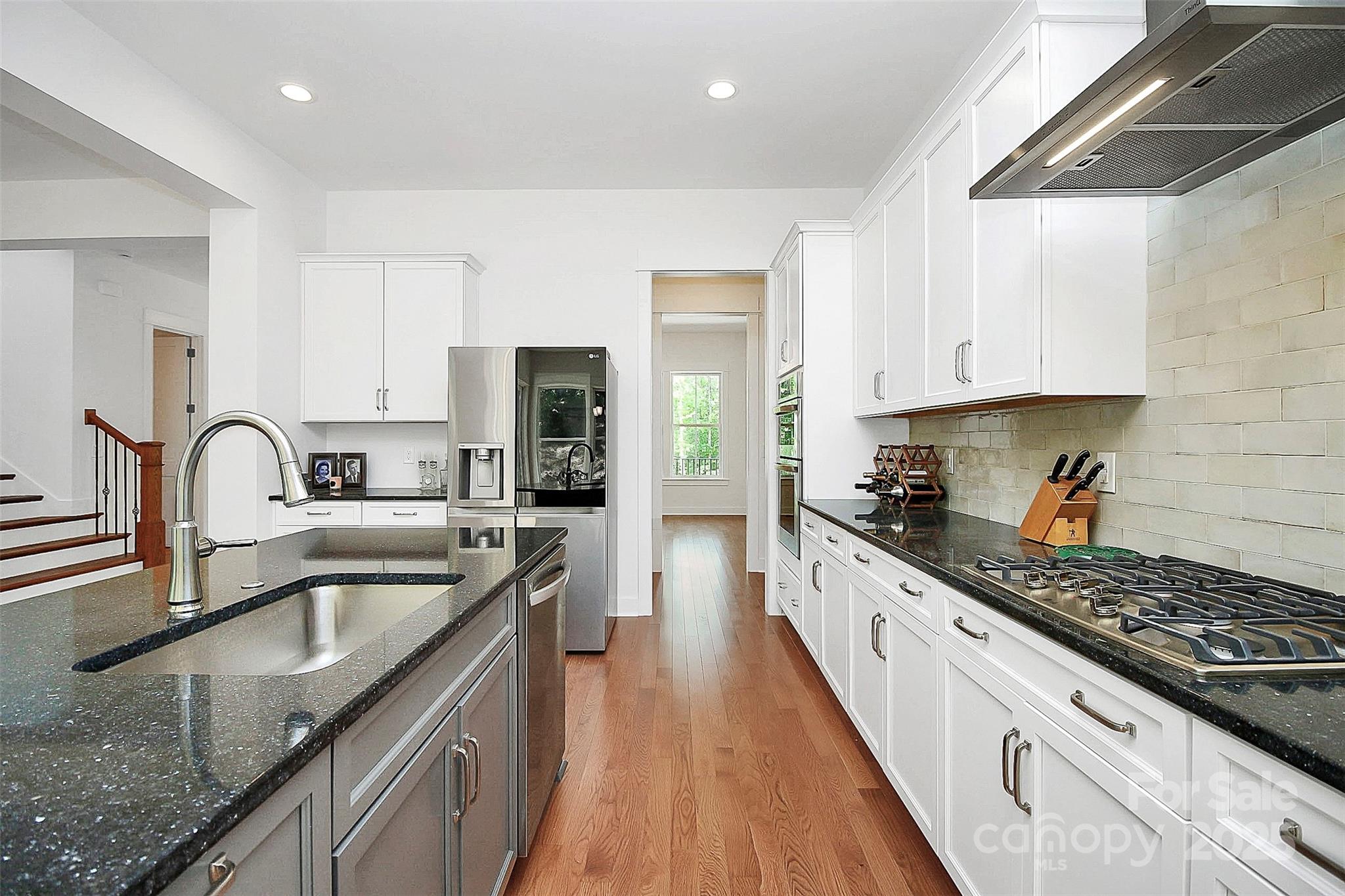 6178 Chimney Bluff Road Property Photo 10