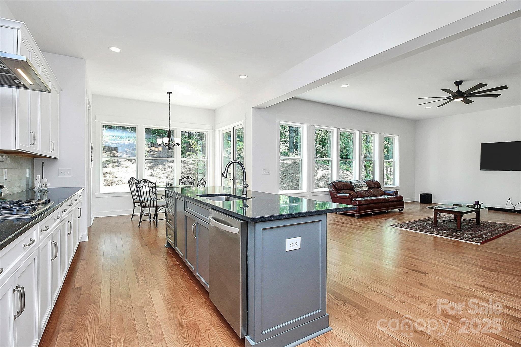 6178 Chimney Bluff Road Property Photo 11