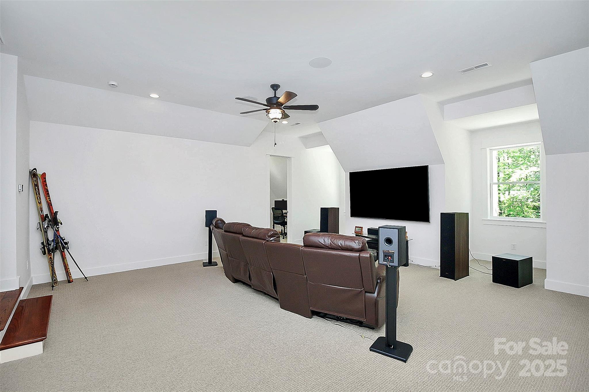 6178 Chimney Bluff Road Property Photo 24