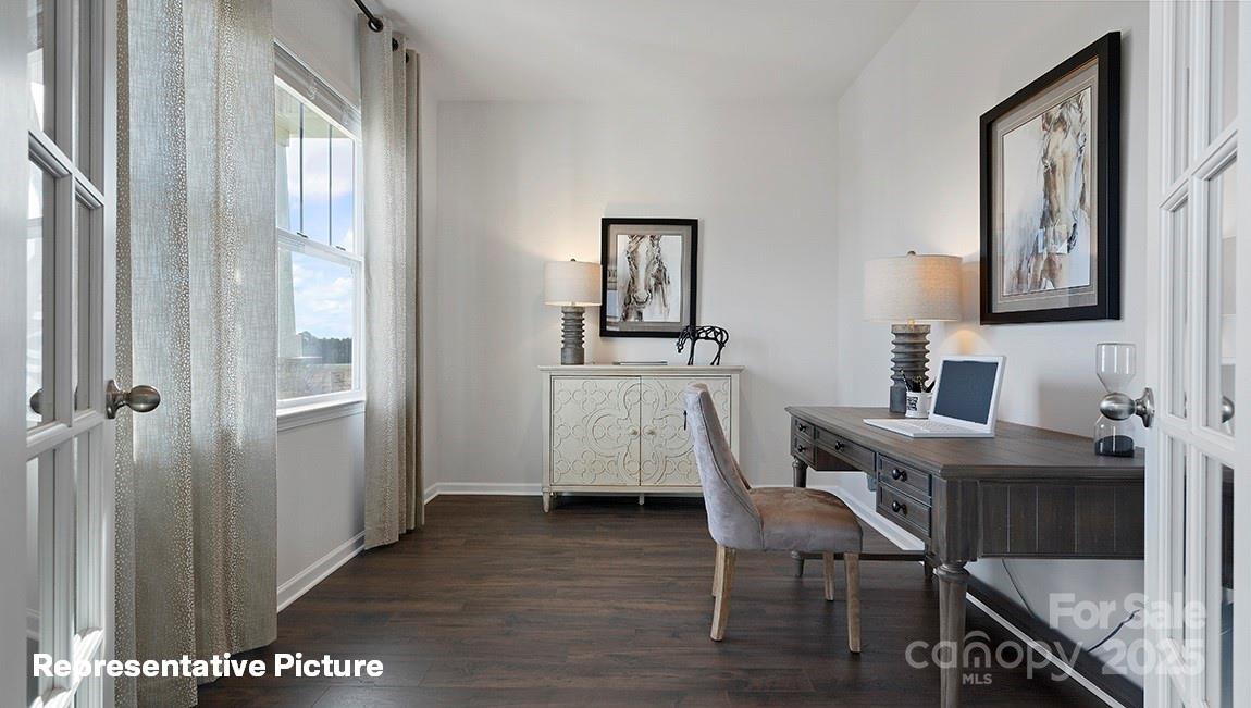 210 Giant Oak Avenue Property Photo 7