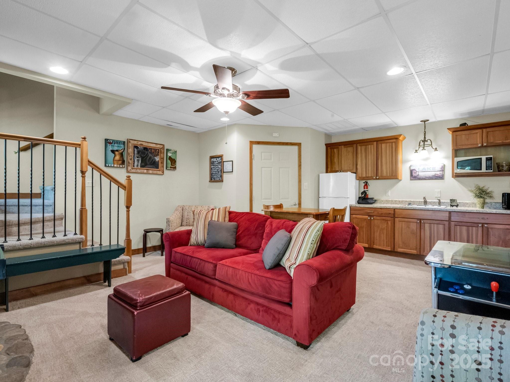 219 Highland Heights Property Photo 29