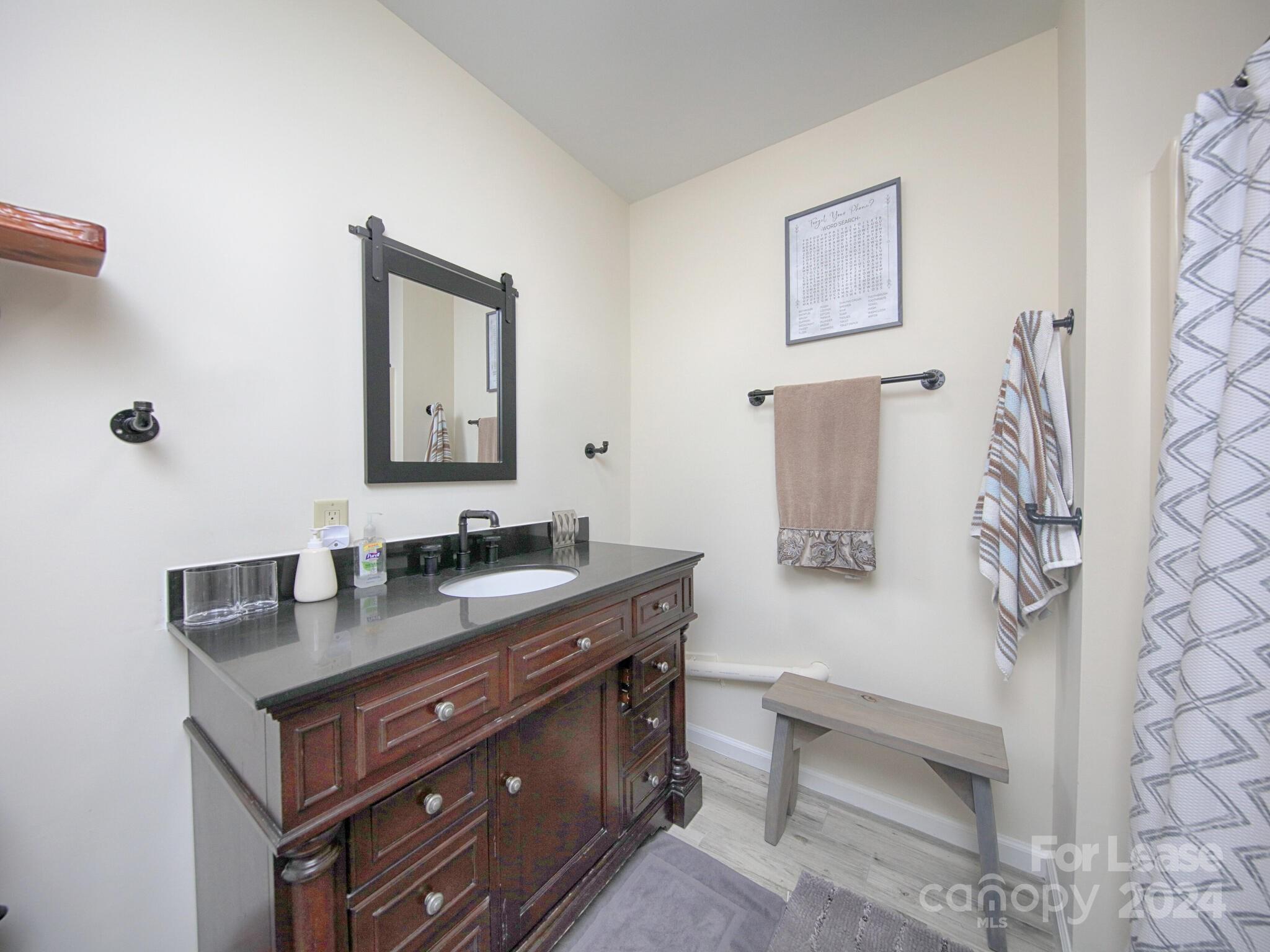 177 Goodman Road Unit A Property Photo 9