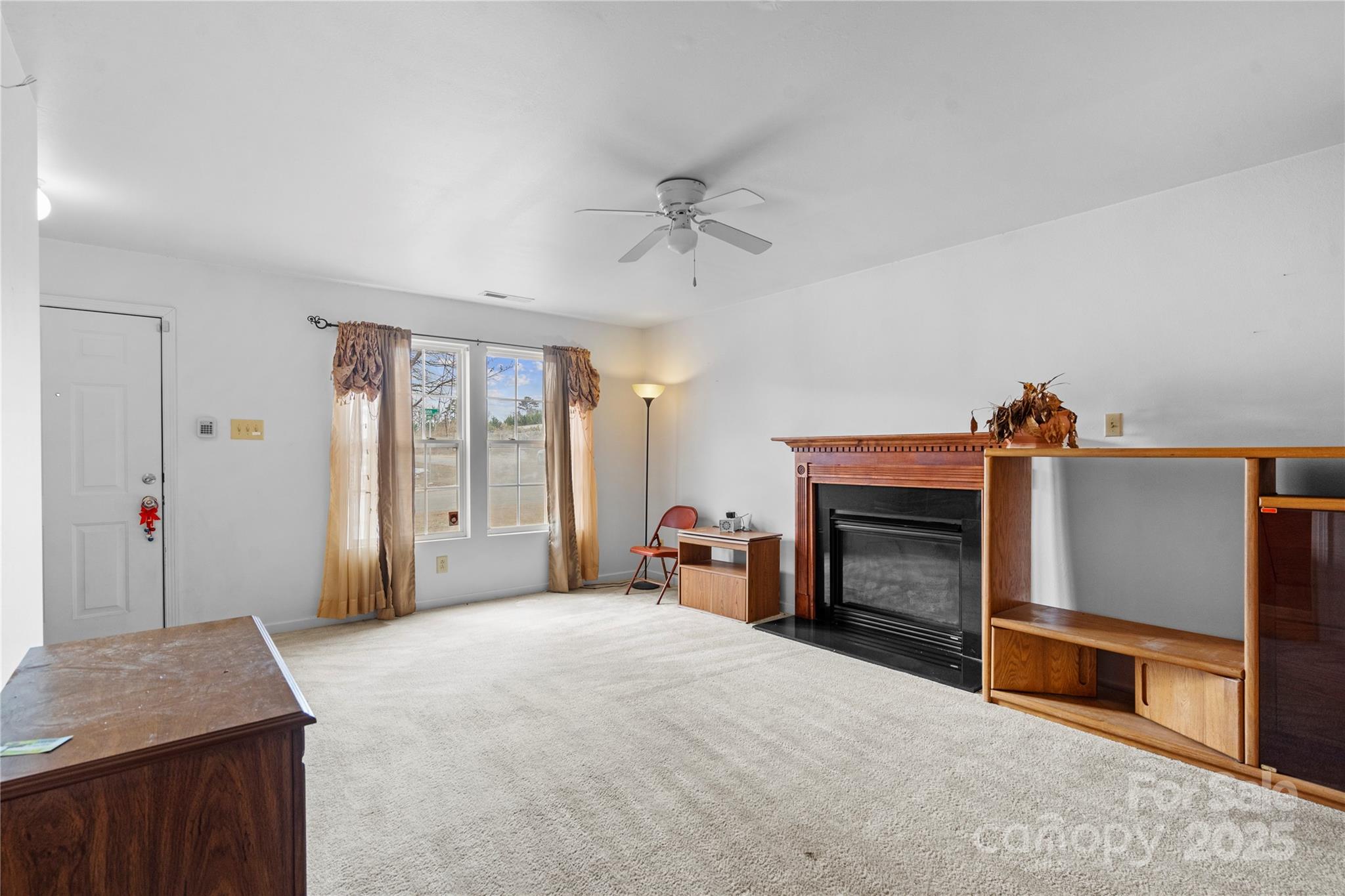 4242 Quinn Drive Property Photo 6