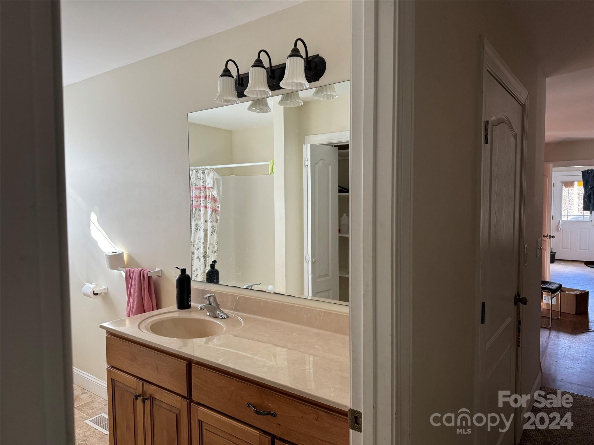 5519 Hudlow Road Property Photo 16