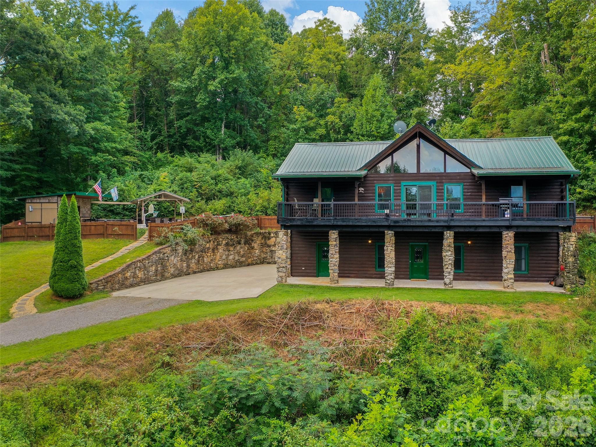 80 Austins Trail Property Photo 6