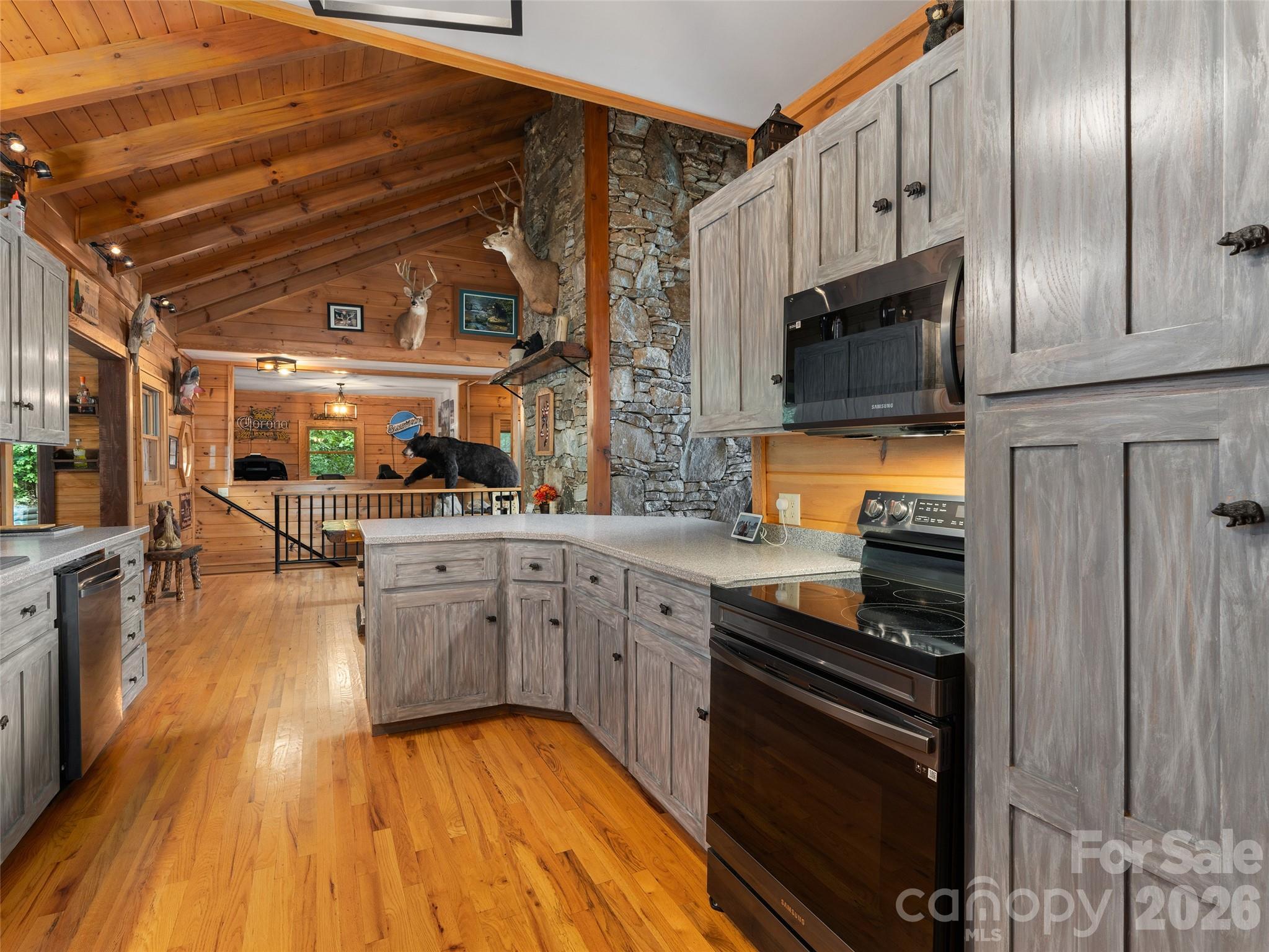 80 Austins Trail Property Photo 14