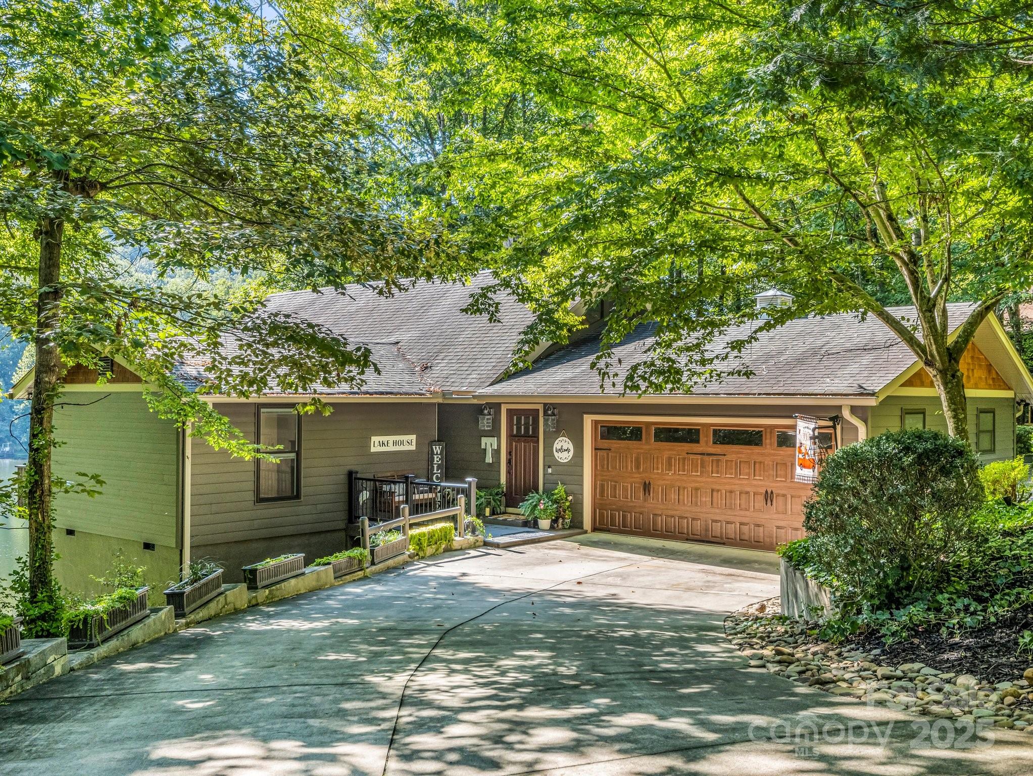 430 Westlake Drive 23, 24 Property Photo 14