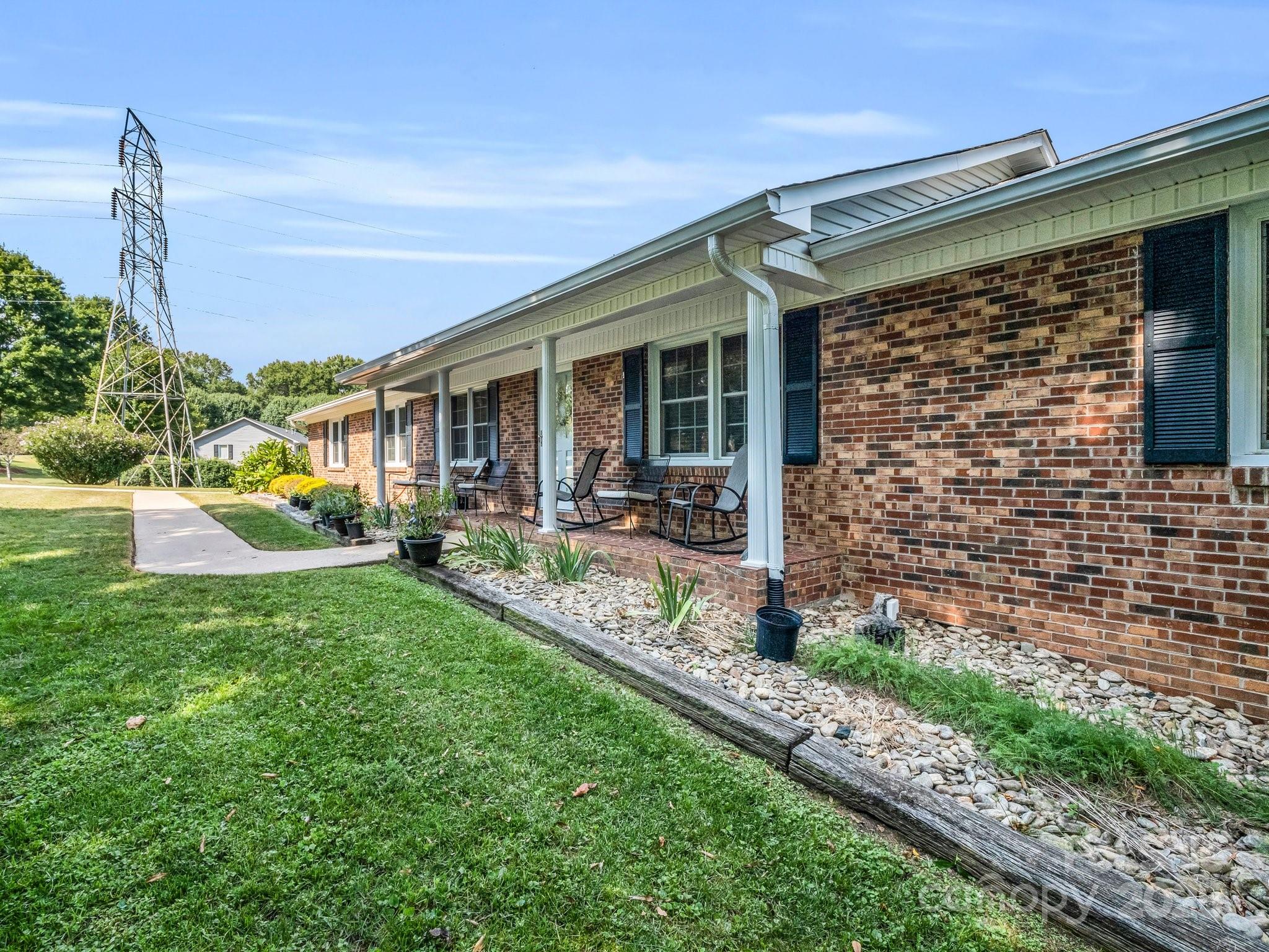 3039 Longwood Drive Property Photo 12